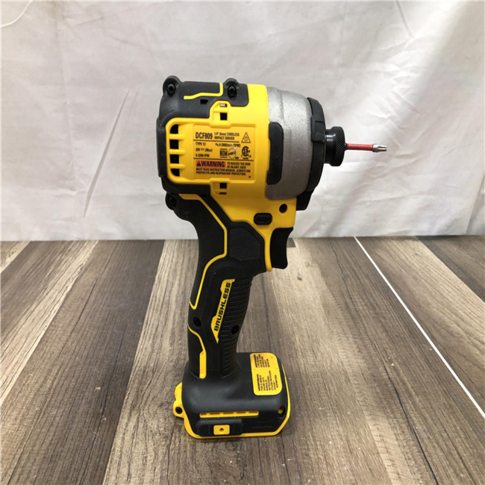 AS-IS DEWALT Atomic 20V Max Lithium-Ion Brushless Cordless Compact 1/4 in. Impact Driver Kit
