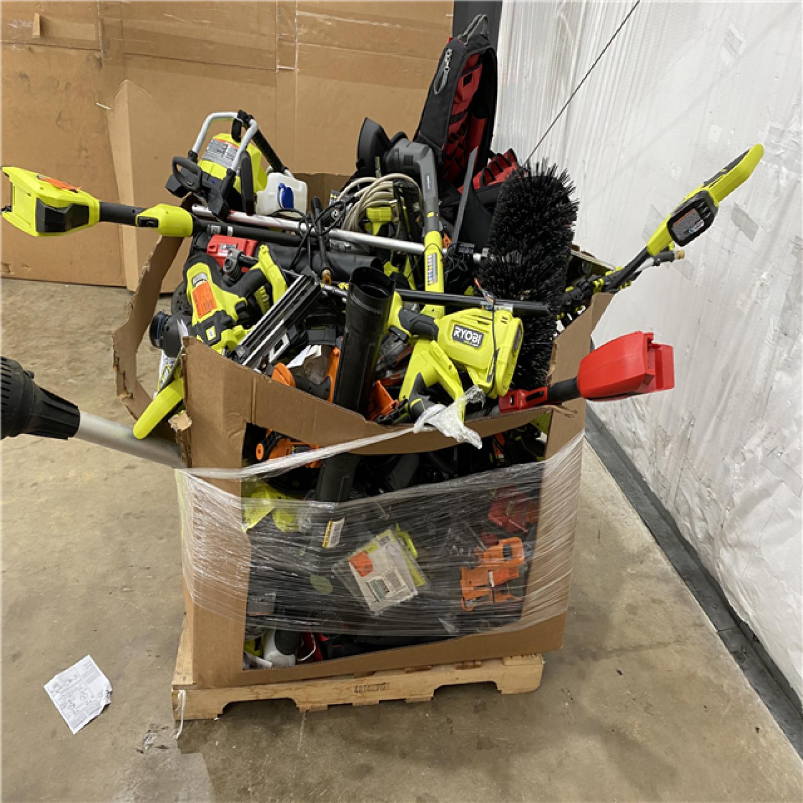 Houston Location AS IS - Tool Pallet