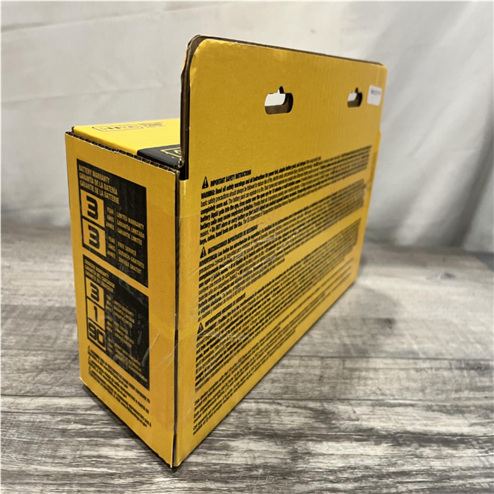 NEW - DEWALT 20V MAX Lithium-Ion Battery Kit with 5.0Ah and 2.0Ah Battery and Charger