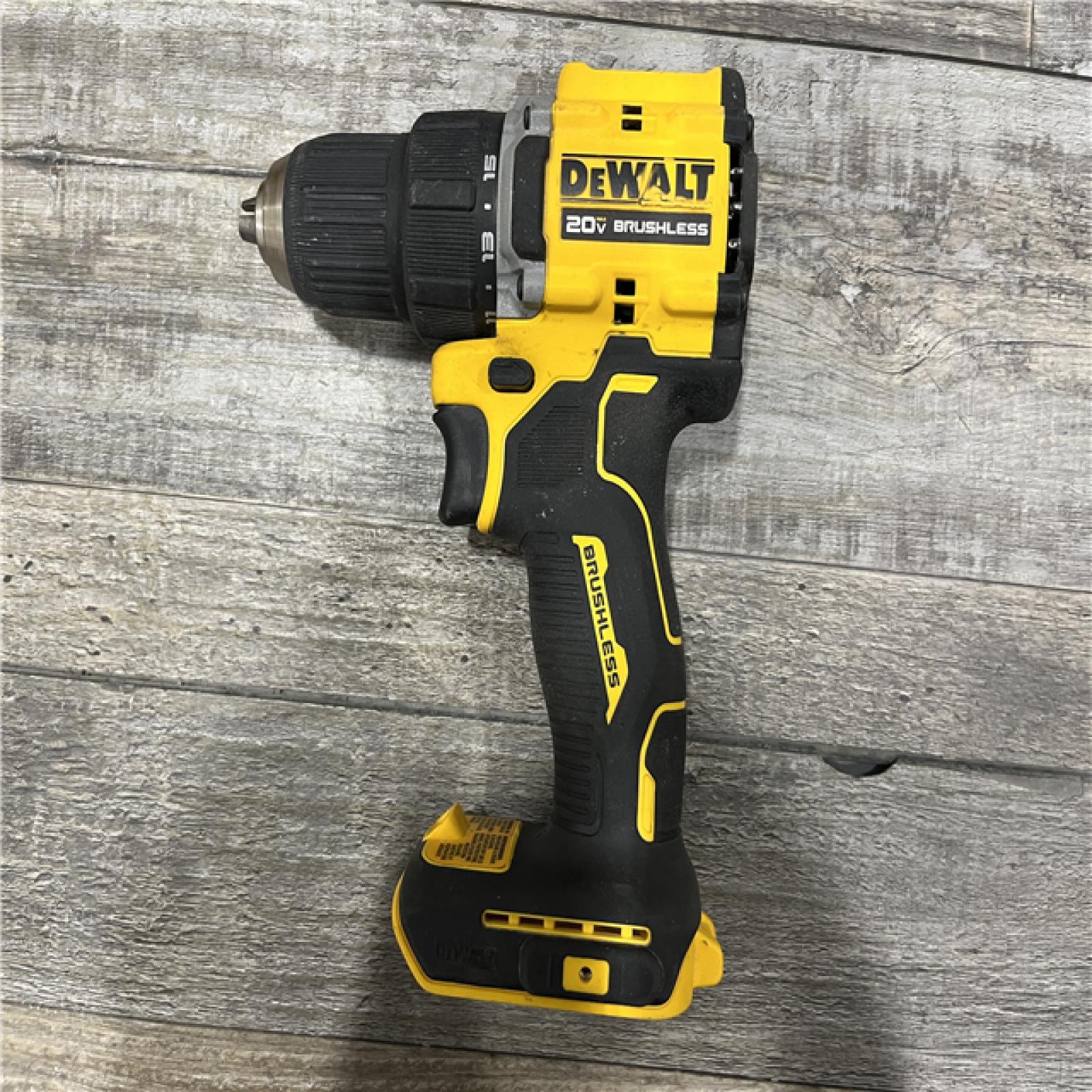 AS-IS DEWALT 20V XR Lithium-Ion Cordless Brushless 1/2 in. Drill/Driver Kit