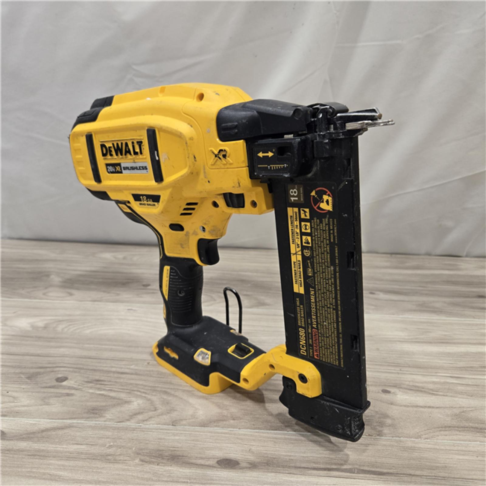 AS-IS DeWalt 20V MAX XR Cordless 18-Gauge Brad Nailer (Tool Only)