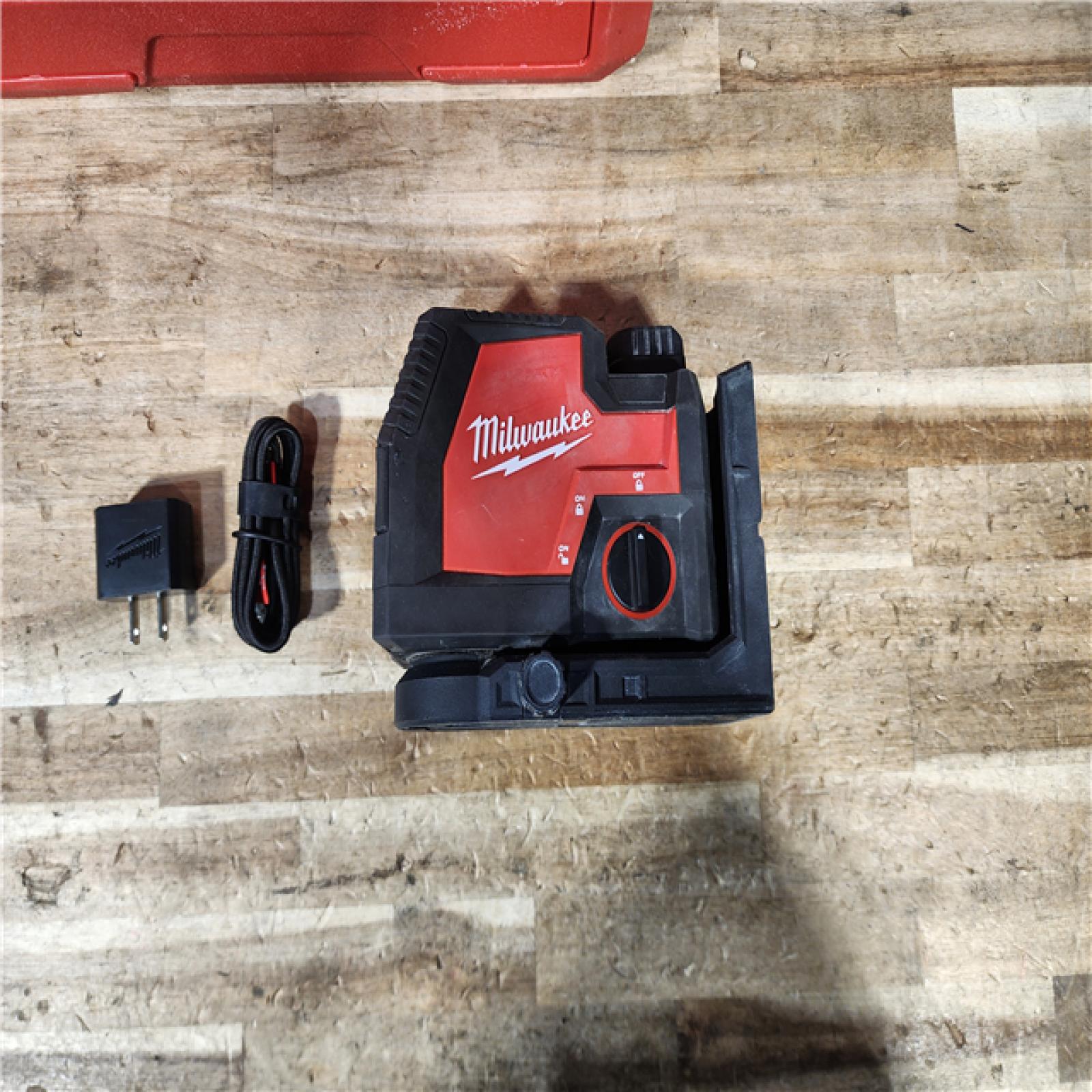 HOUSTON LOCATION - AS - IS Milwaukee 100 ft. REDLITHIUM Lithium-Ion USB Green Rechargeable Cross Line Laser Level with Charger