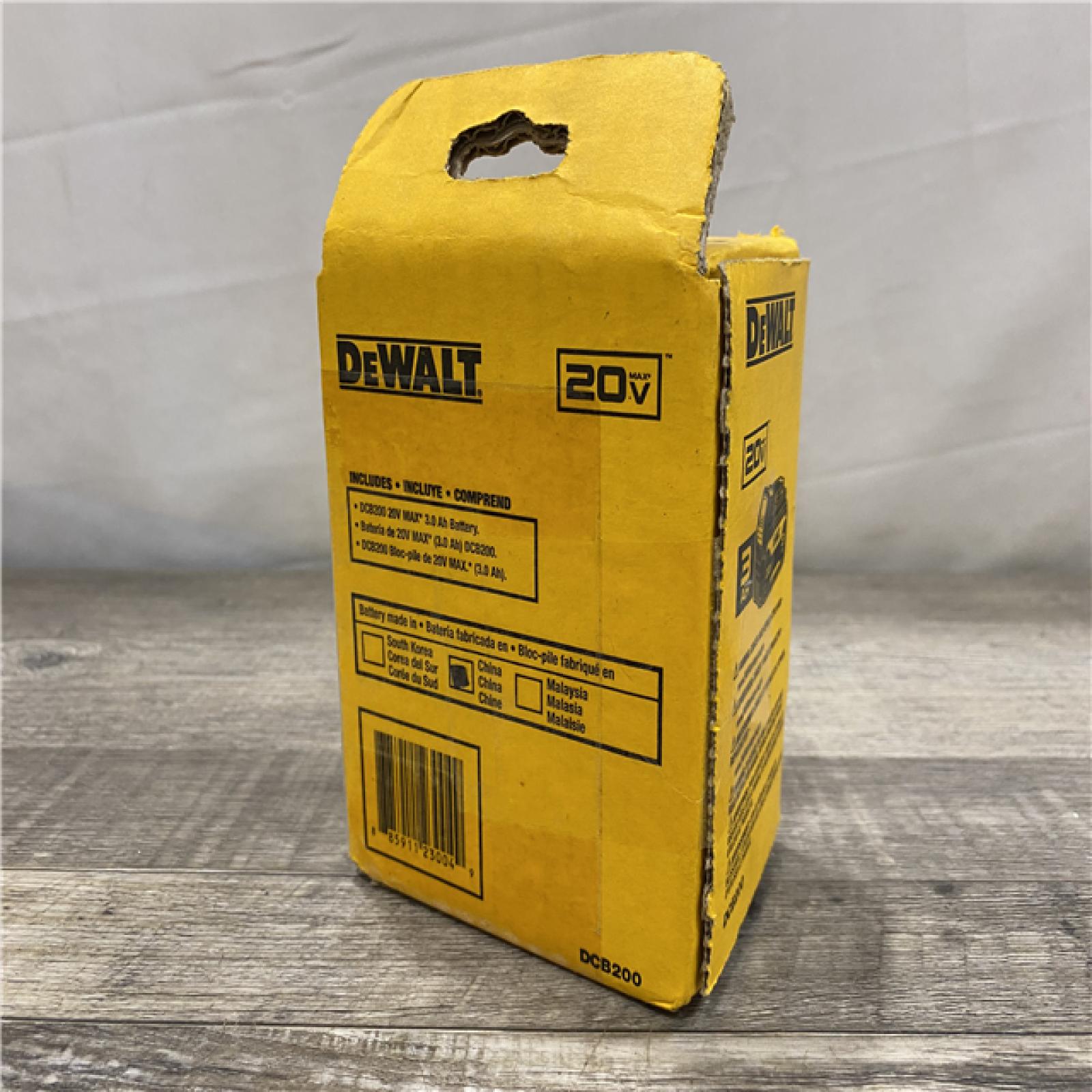 NEW DEWALT 20V MAX Premium Lithium-Ion 3.0Ah Battery Pack