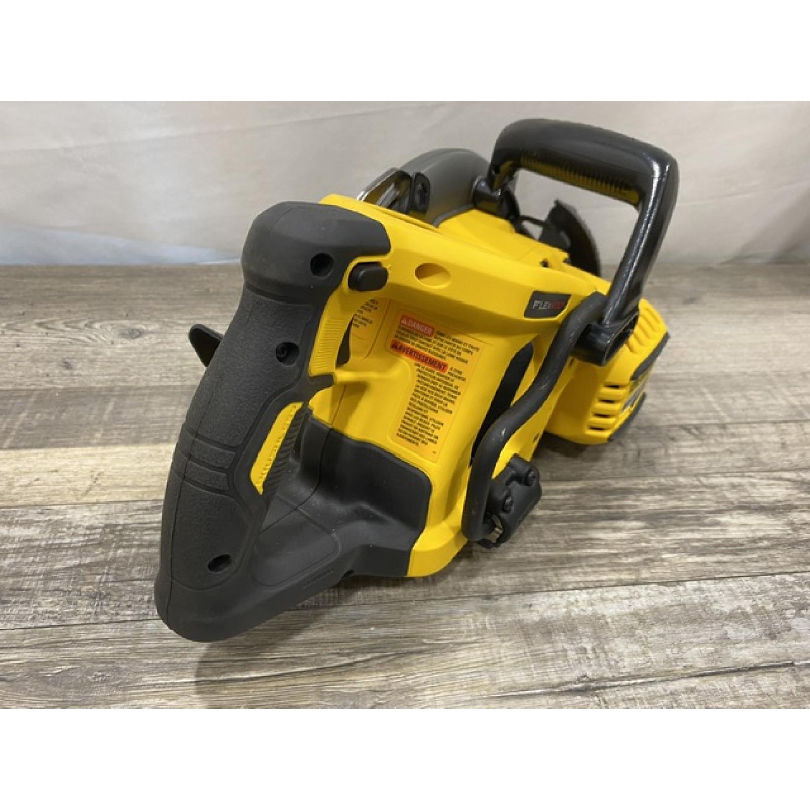 AS-IS DEWALT FLEXVOLT 60V MAX Cordless Brushless 7-1/4 in. Wormdrive Style Circular Saw (Tool Only)