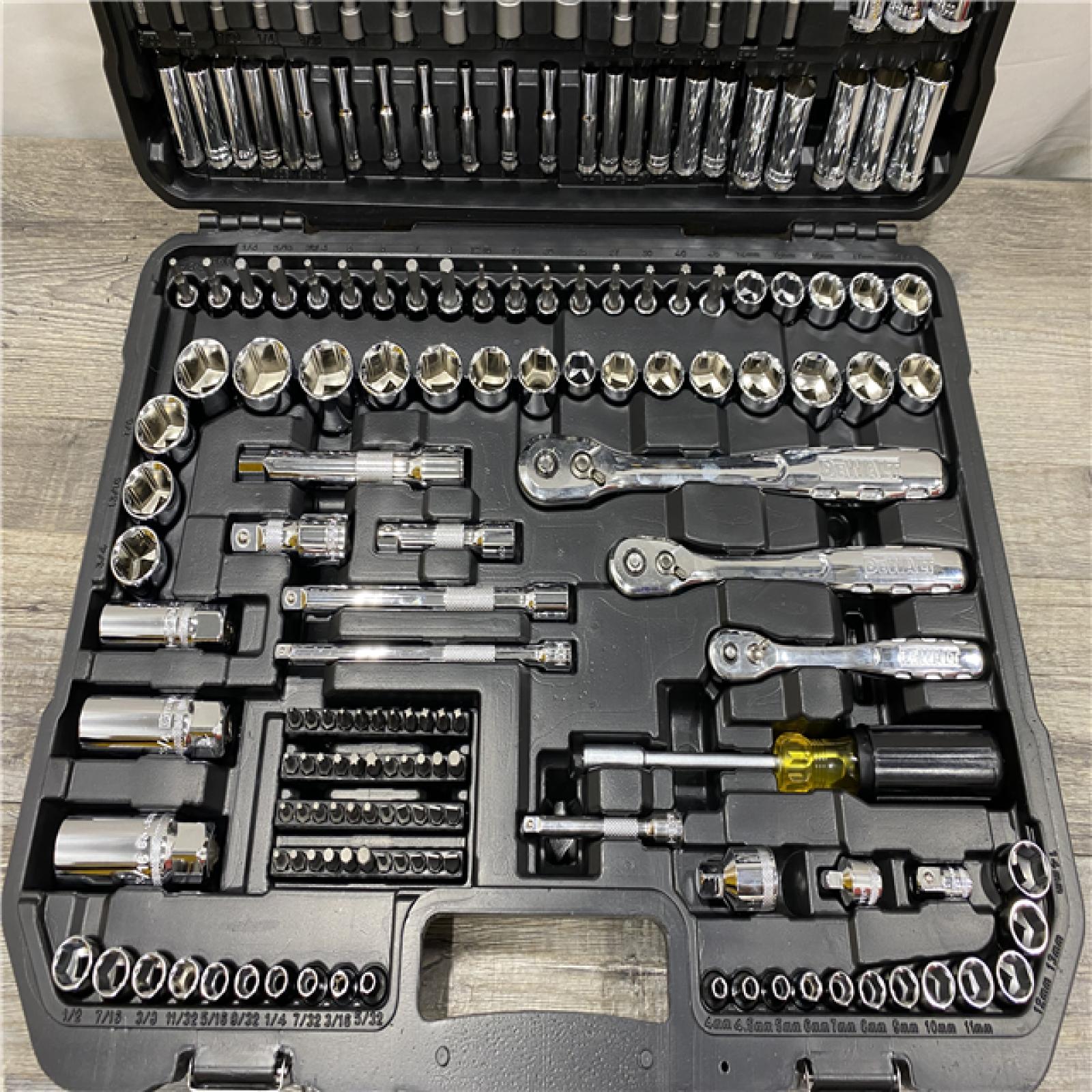 LIKE NEW - DEWALT 1/4 in.  3/8 in.  and 1/2 in. Drive Polished Chrome Mechanics Tool Set (200-Piece)