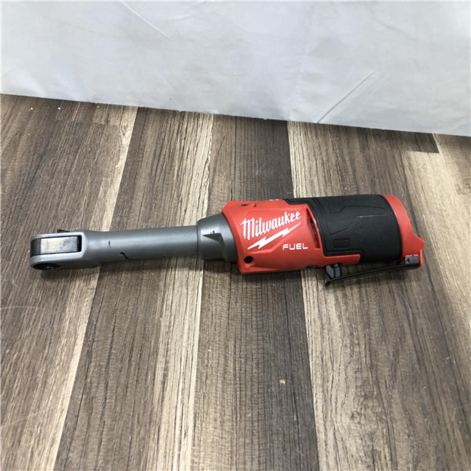 AS-IS Milwaukee FUEL INSIDER 12V Lithium-Ion Brushless Cordless 1/4 in. - 3/8 in. Extended Reach Box Ratchet (Tool-Only)