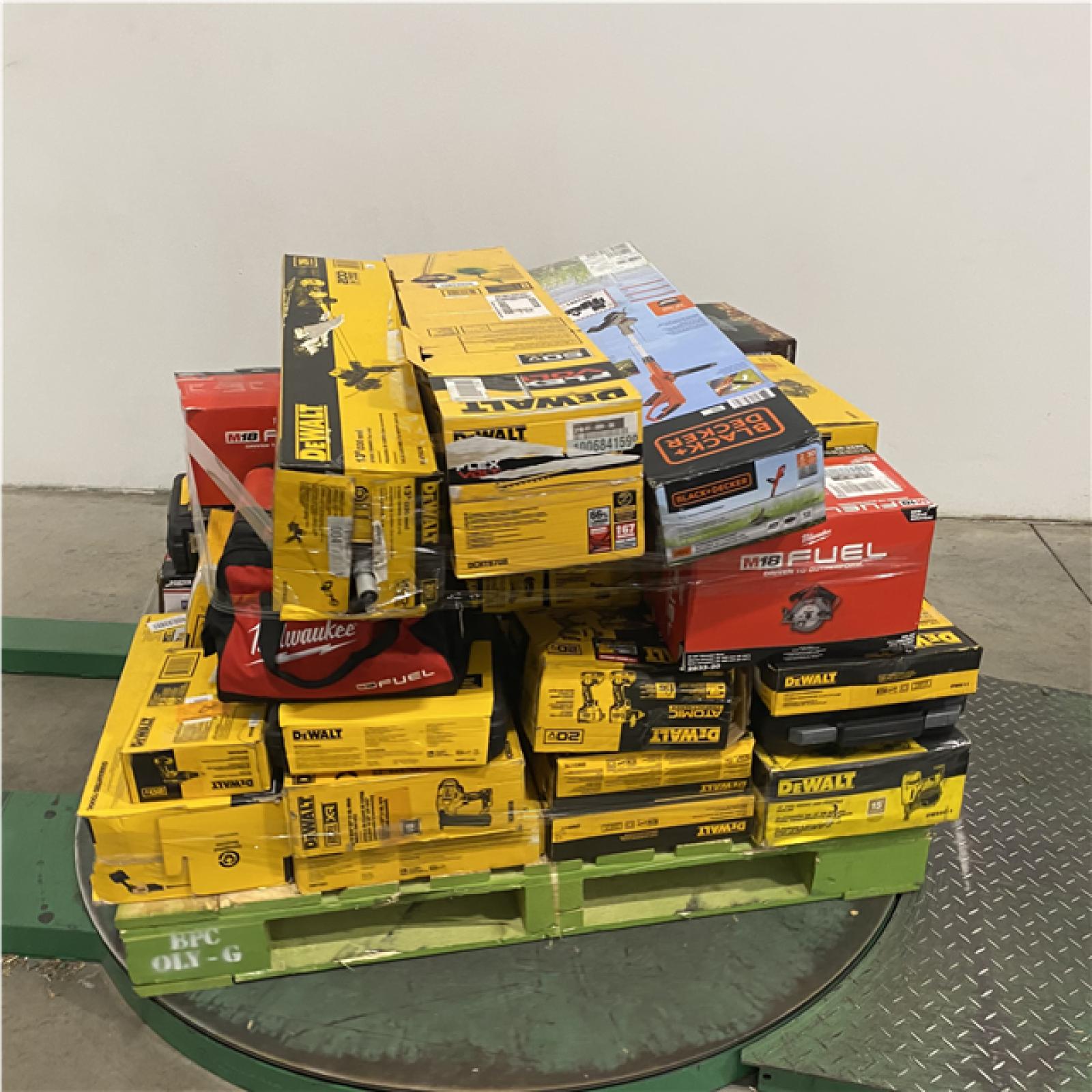 Dallas Location - As-Is Tool Pallet