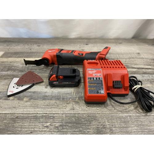 AS-IS Milwaukee 18V Lithium-Ion Cordless Oscillating Multi-Tool Kit