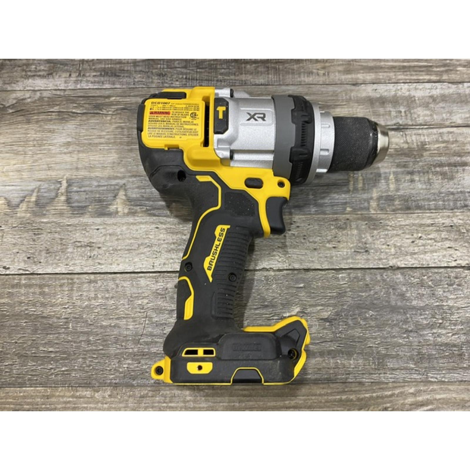 AS-IS DEWALT Atomic 20V Max Lithium-Ion Brushless Cordless Compact 1/4 in. Impact Driver Kit