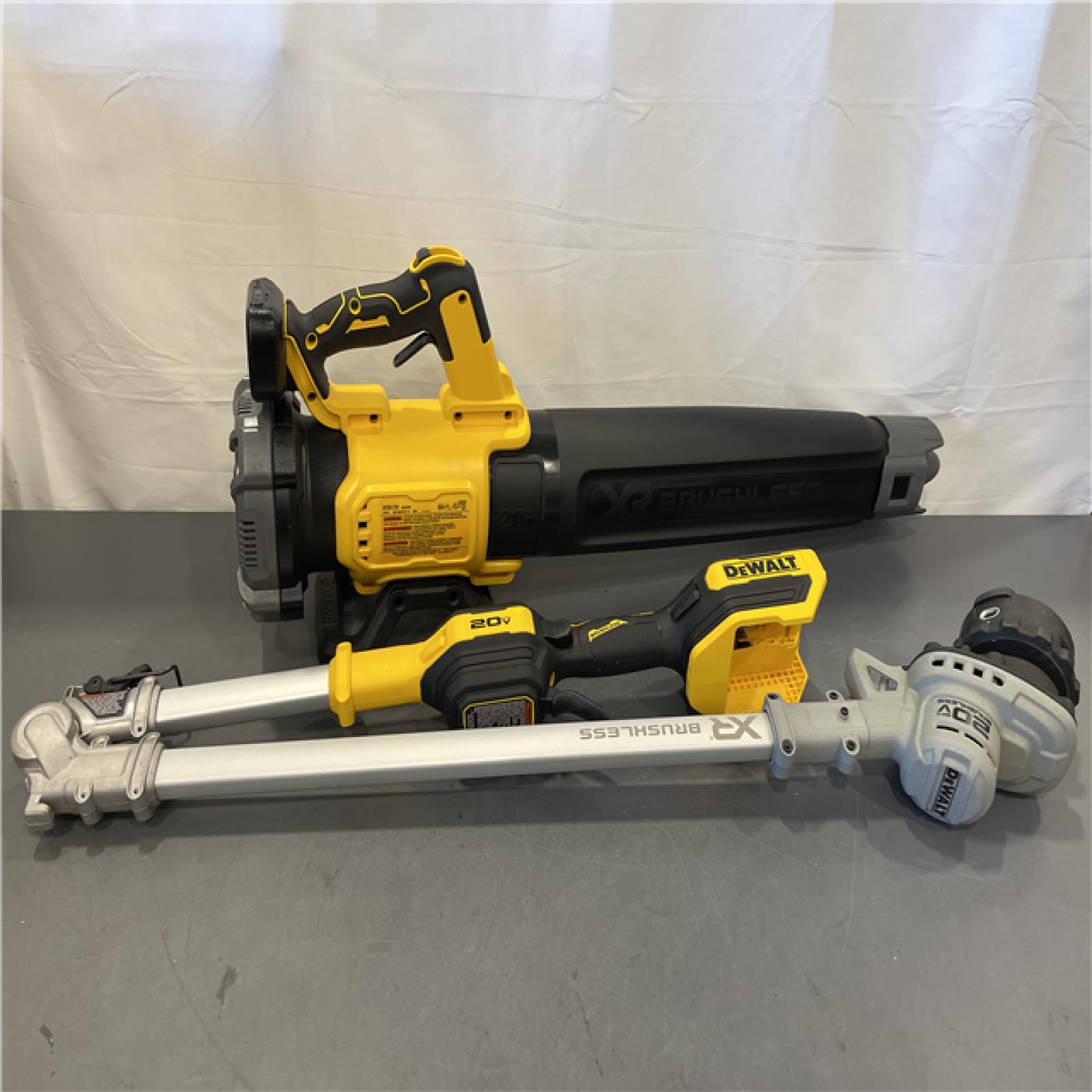 AS-IS - DEWALT 20V MAX Cordless Battery Powered String Trimmer & Blower Combo Kit