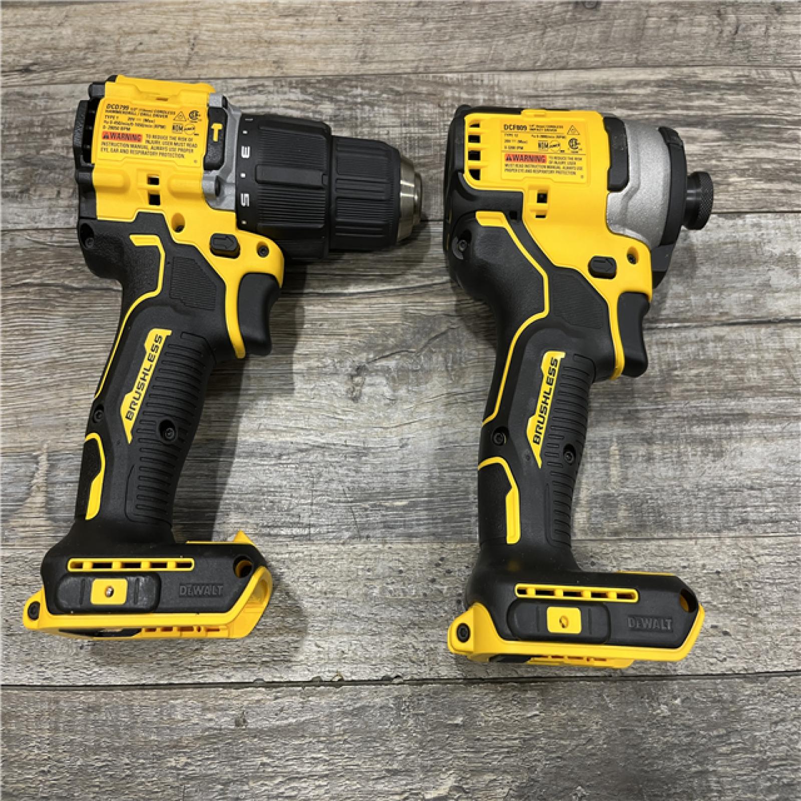 LIKE NEW - DEWALT 20V MAX Lithium-Ion Cordless 2-Tool Combo Kit