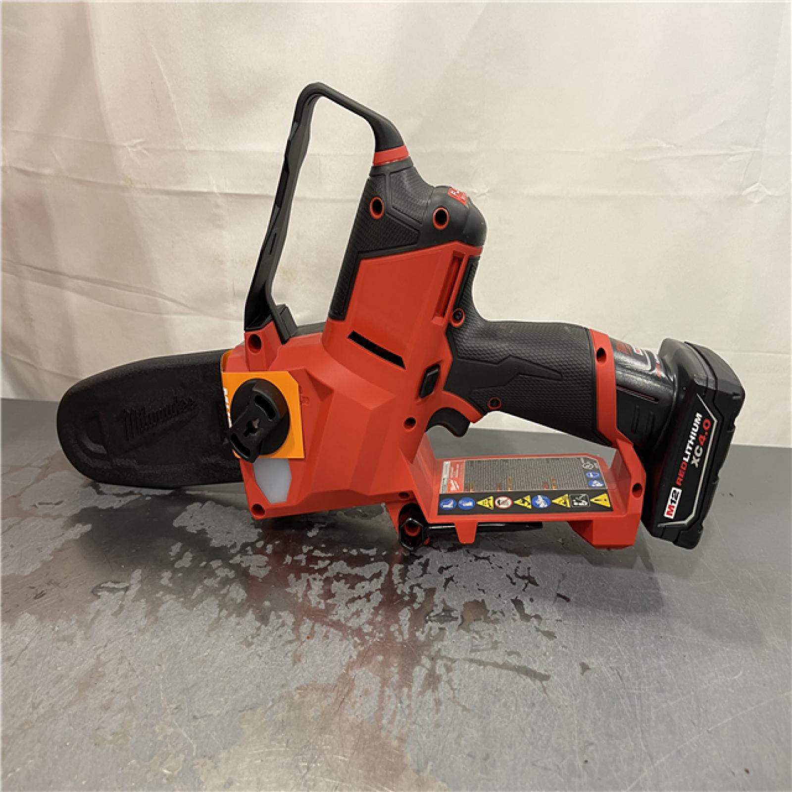 AS-IS - Milwaukee M12 FUEL 12V Lithium-Ion Brushless Battery 6 in. HATCHET Pruning Saw Kit