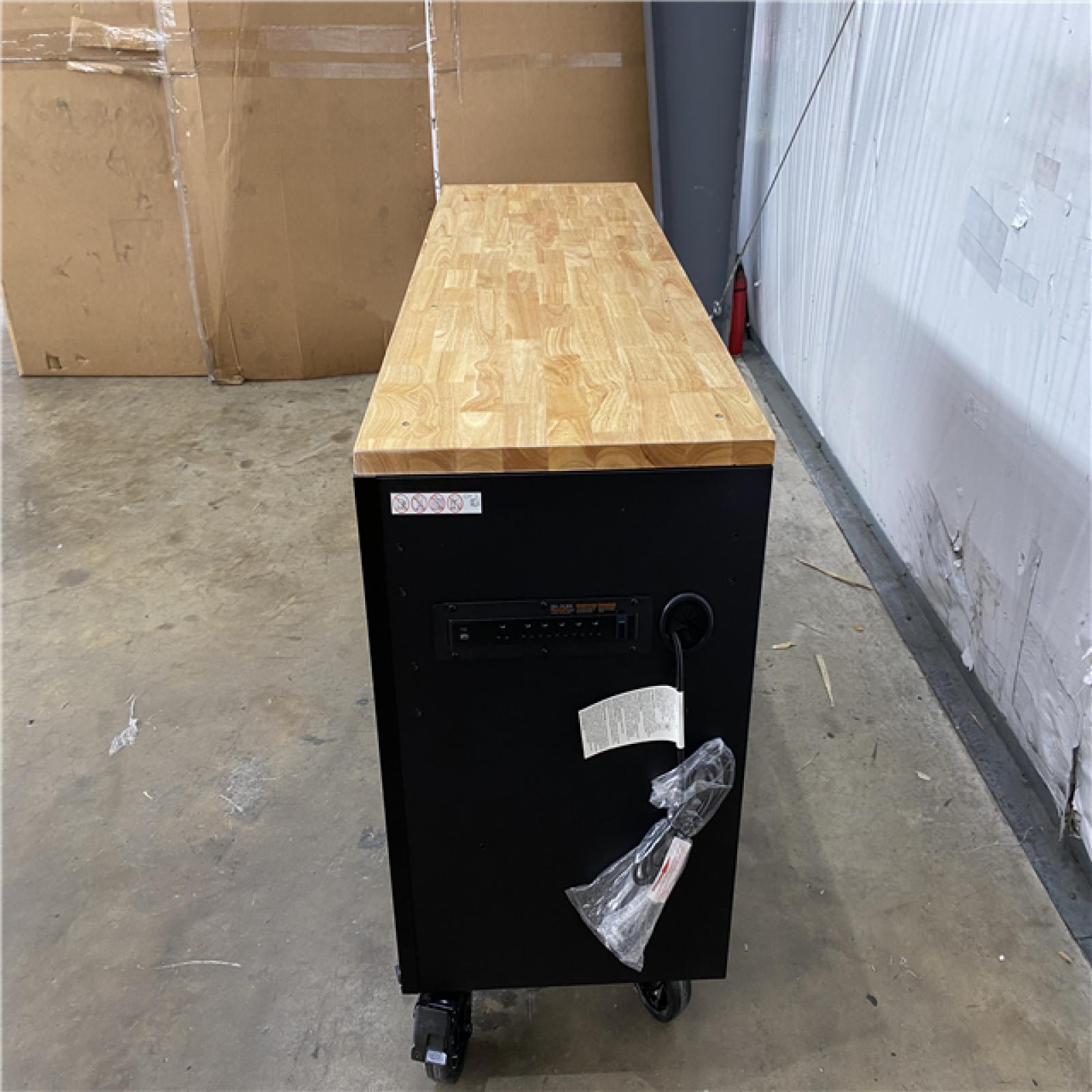 Houston Location AS IS - Husky 15 Drawer Mobile Workbench