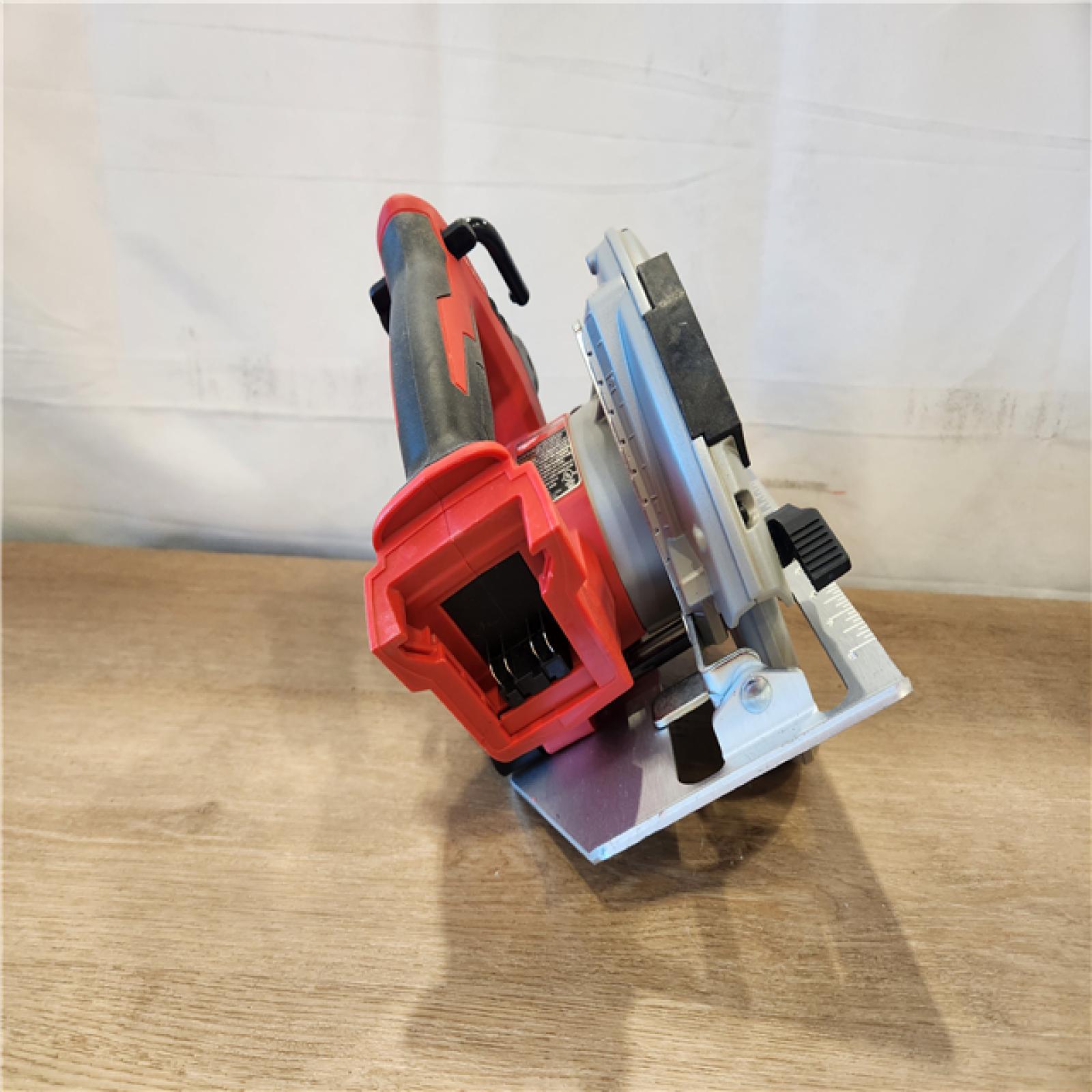 AS-IS- Milwaukee M18 7-1/4  18V Brushless Circular Saw  (Bare Tool)