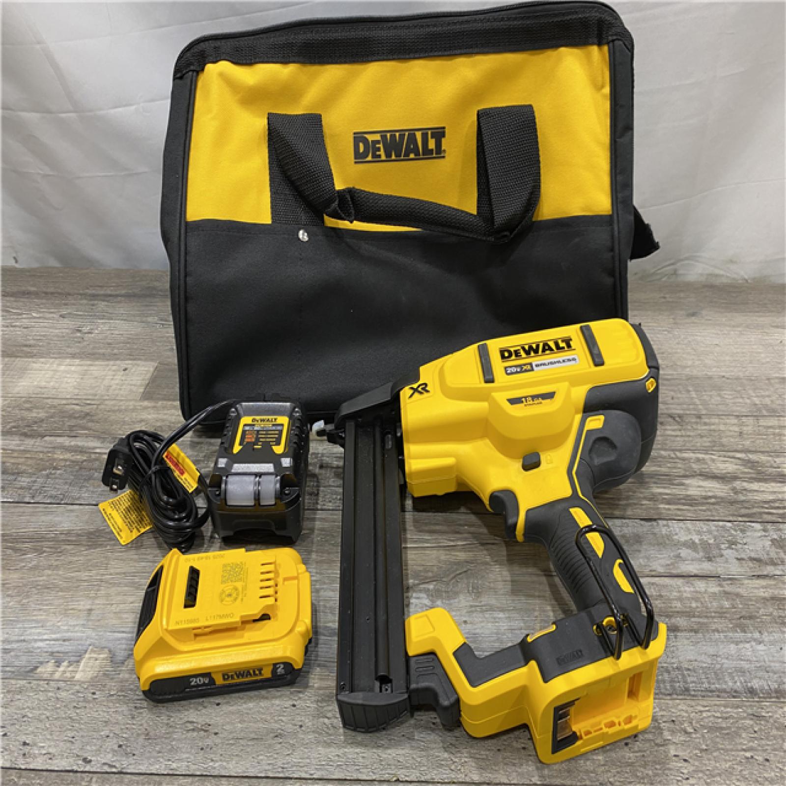 AS-IS DEWALT 20V MAX XR Lithium-Ion Cordless 18-Gauge Narrow Crown Stapler Kit