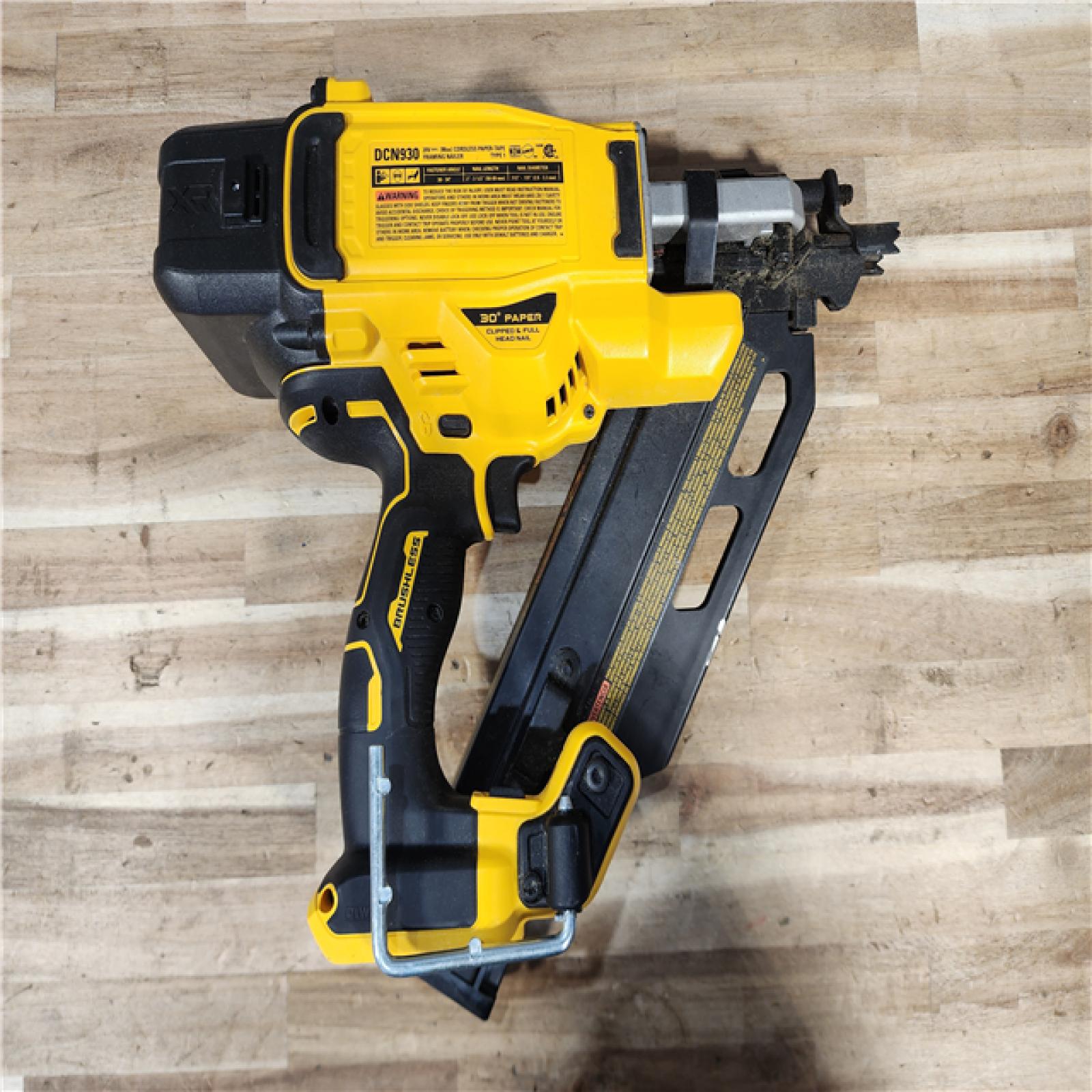 HOUSTON LOCATION - AS-IS DEWALT 20V 30 Degree Cordless Framing Nailer (Tool-Only)
