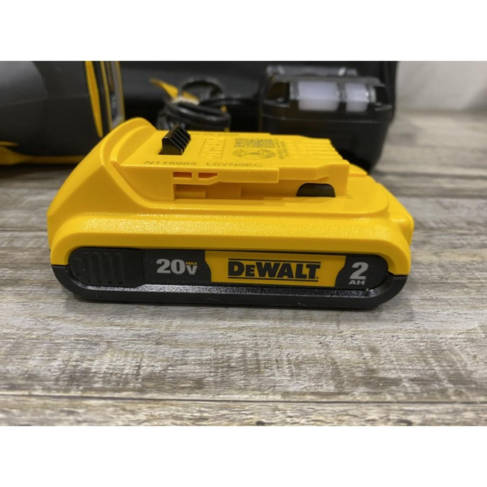 AS-IS DEWALT 20V MAX XR 16-Gauge Electric Cordless Angled Finishing Nailer Kit