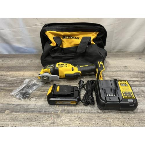 AS-IS DEWALT 20V MAX XR Cordless Brushless 3-Speed Oscillating Multi Tool Kit