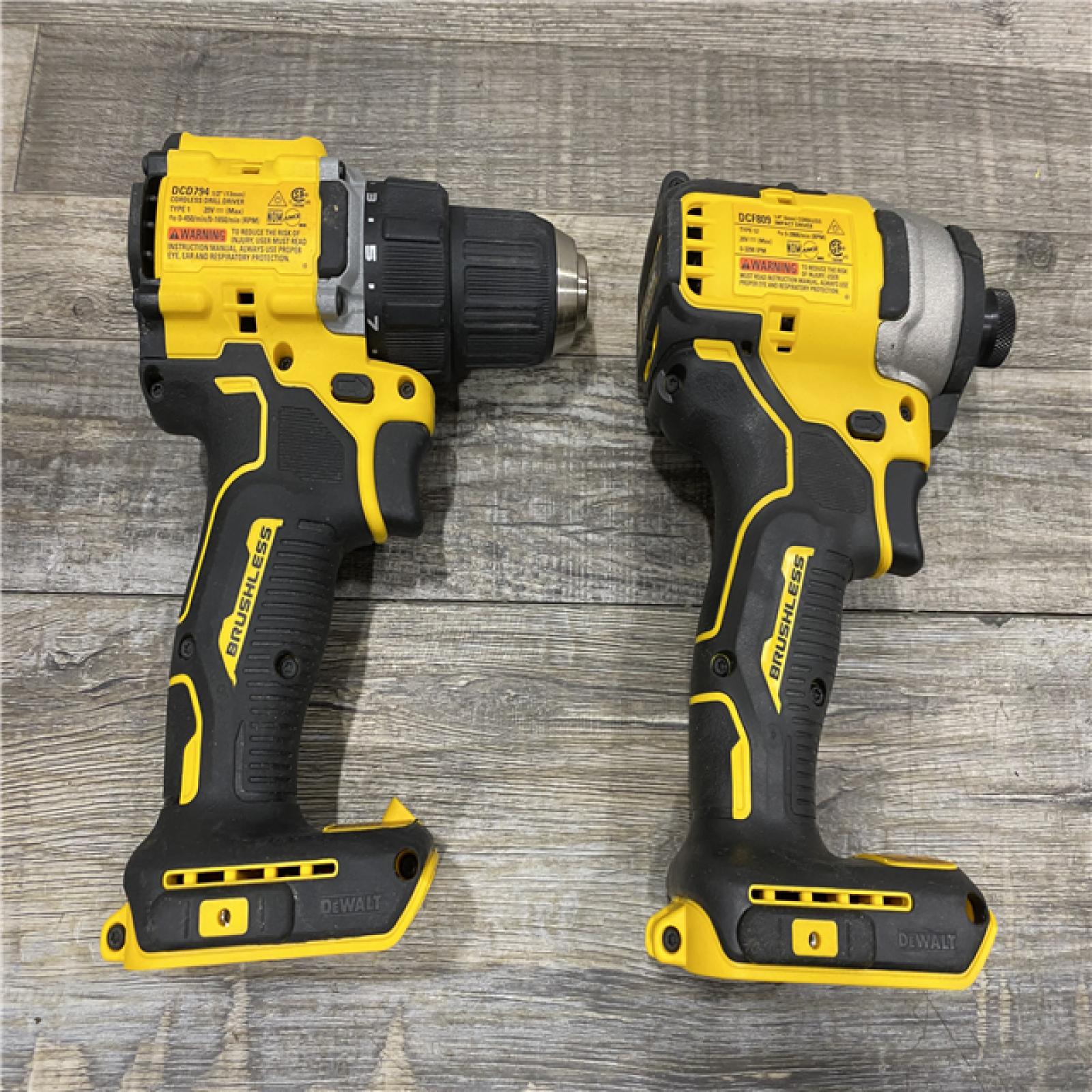 AS-IS DEWALT ATOMIC 20-Volt MAX Lithium-Ion Cordless Combo Kit
