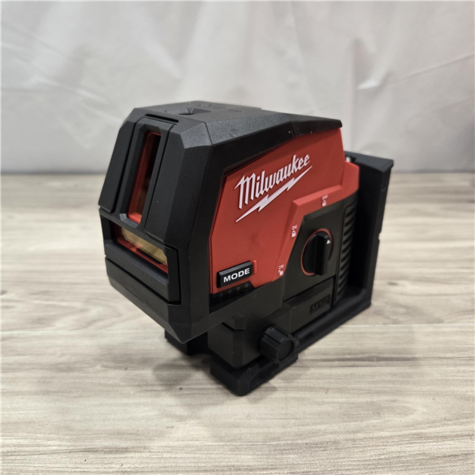 AS-IS Milwaukee M12 12V Cordless Green 125 Ft. Laser Level Kit