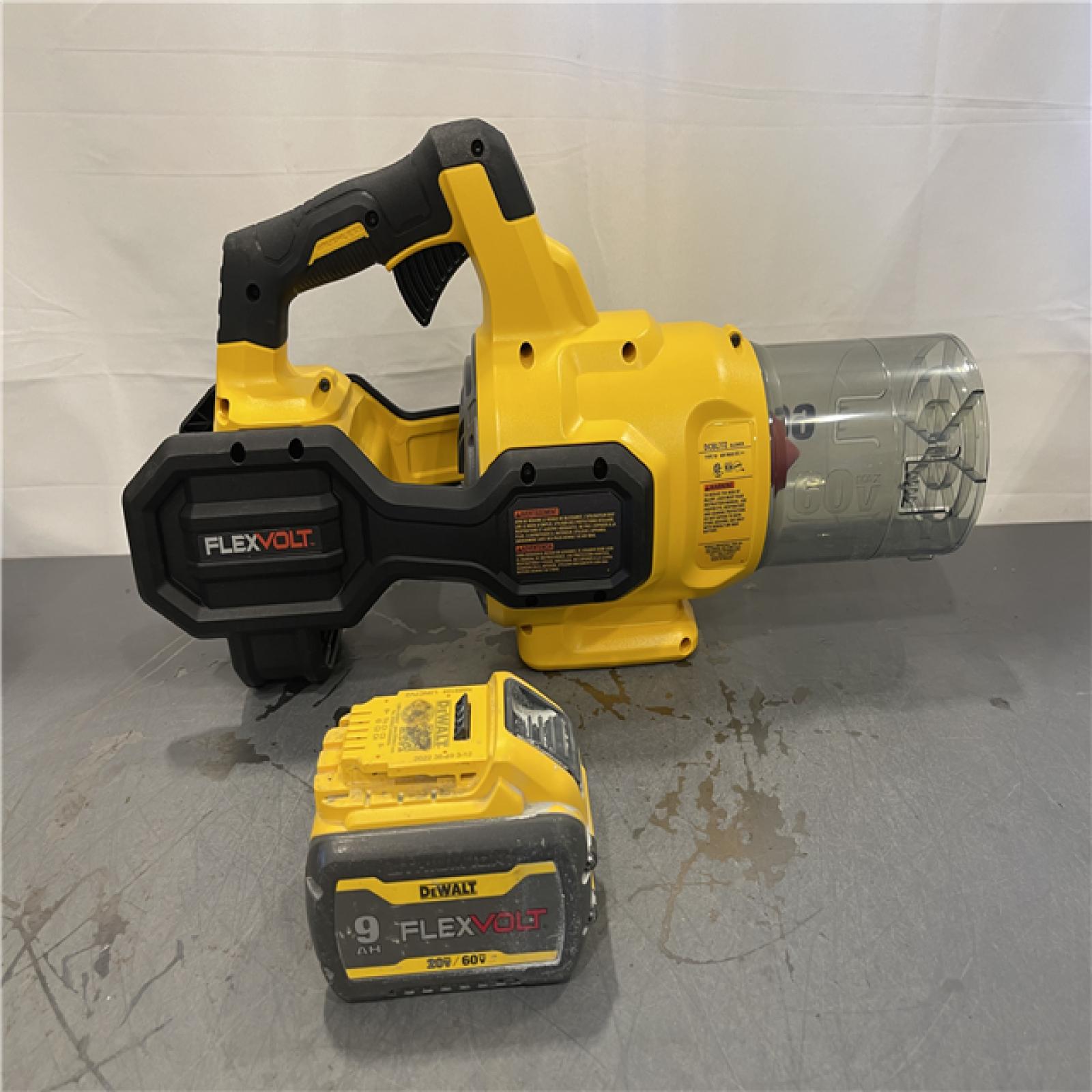 AS-IS - DeWalt FLEXVOLT 60V MAX 125 MPH 600 CFM Brushless Cordless Battery Powered Blower Kit