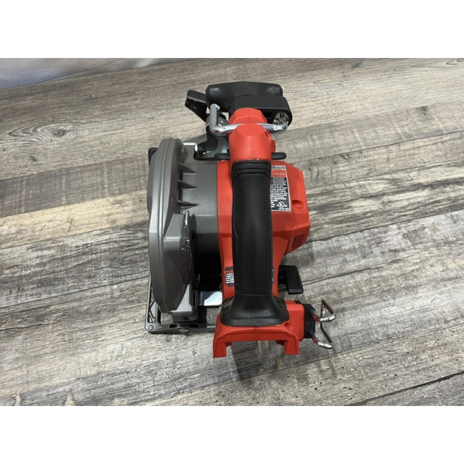 AS-IS - Milwaukee FUEL 18V Lithium-Ion Brushless Cordless 6-1/2 in. Circular Saw (Tool-Only)
