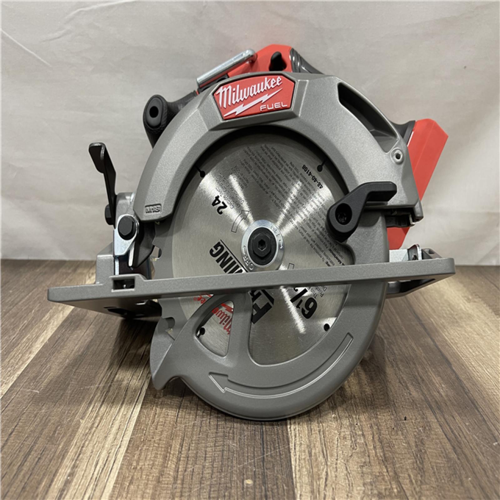 AS-IS Milwaukee FUEL 18V Lithium-Ion Brushless Cordless 6-1/2 in. Circular Saw (Tool-Only)