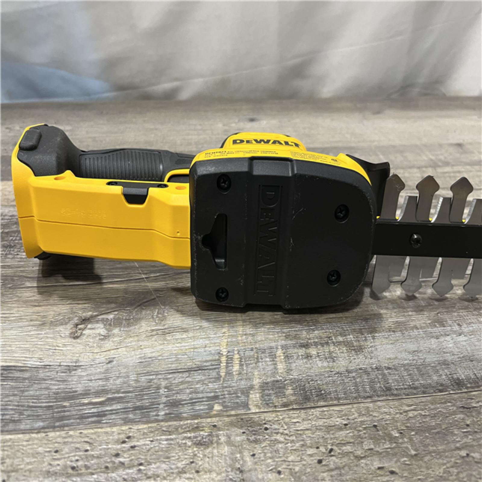 AS-IS DEWALT 20V 8 in. Compact Cordless Hedge Trimmer (Tool-Only)