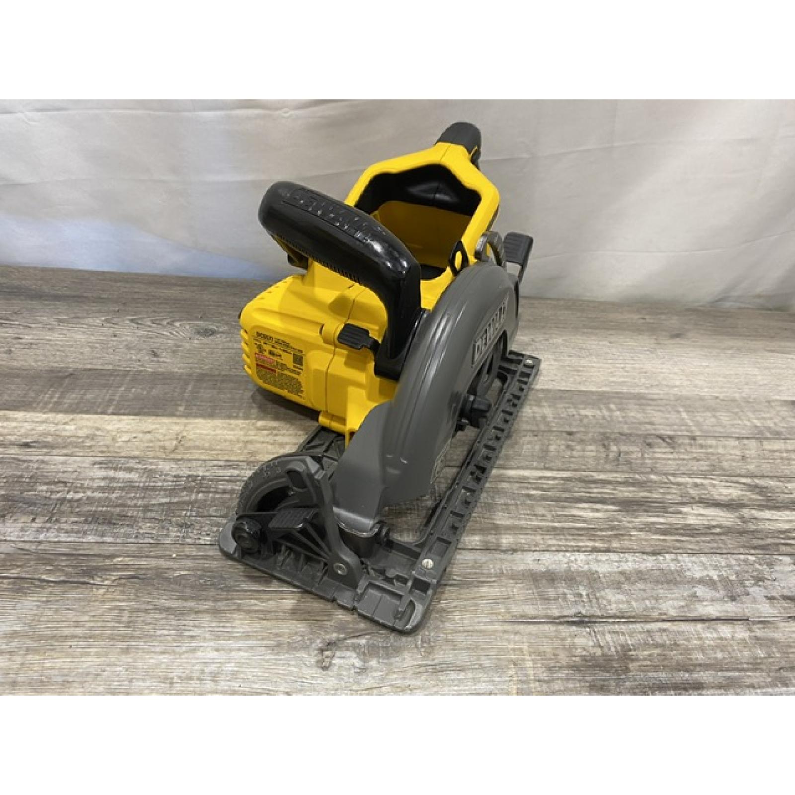 AS-IS DEWALT FLEXVOLT 60V MAX Cordless Brushless 7-1/4 in. Wormdrive Style Circular Saw (Tool Only)