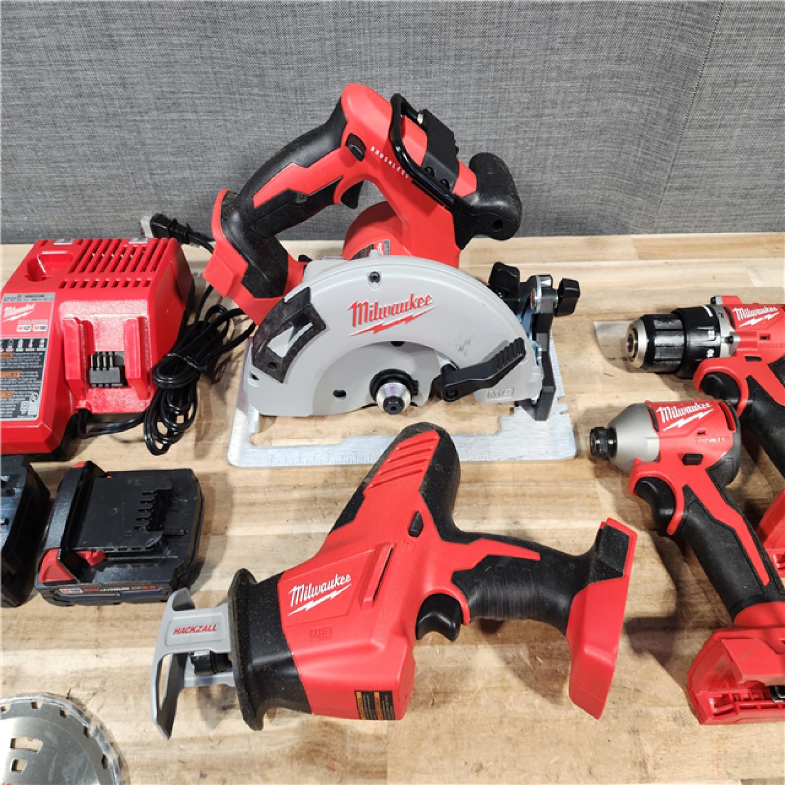 HOUSTON LOCATION - AS-IS Milwaukee M18 18-Volt Lithium-Ion Brushless Cordless 4-Tool Combo Kit