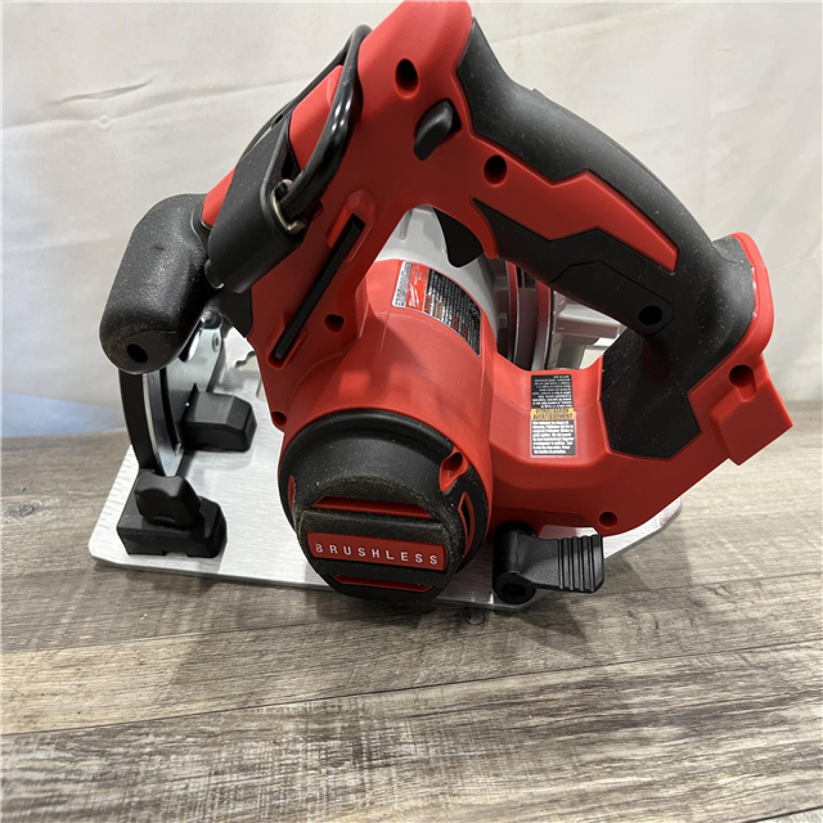 AS-IS Milwaukee 18V Lithium-Ion Brushless Cordless 7-1/4 in. Circular Saw (Tool-Only)