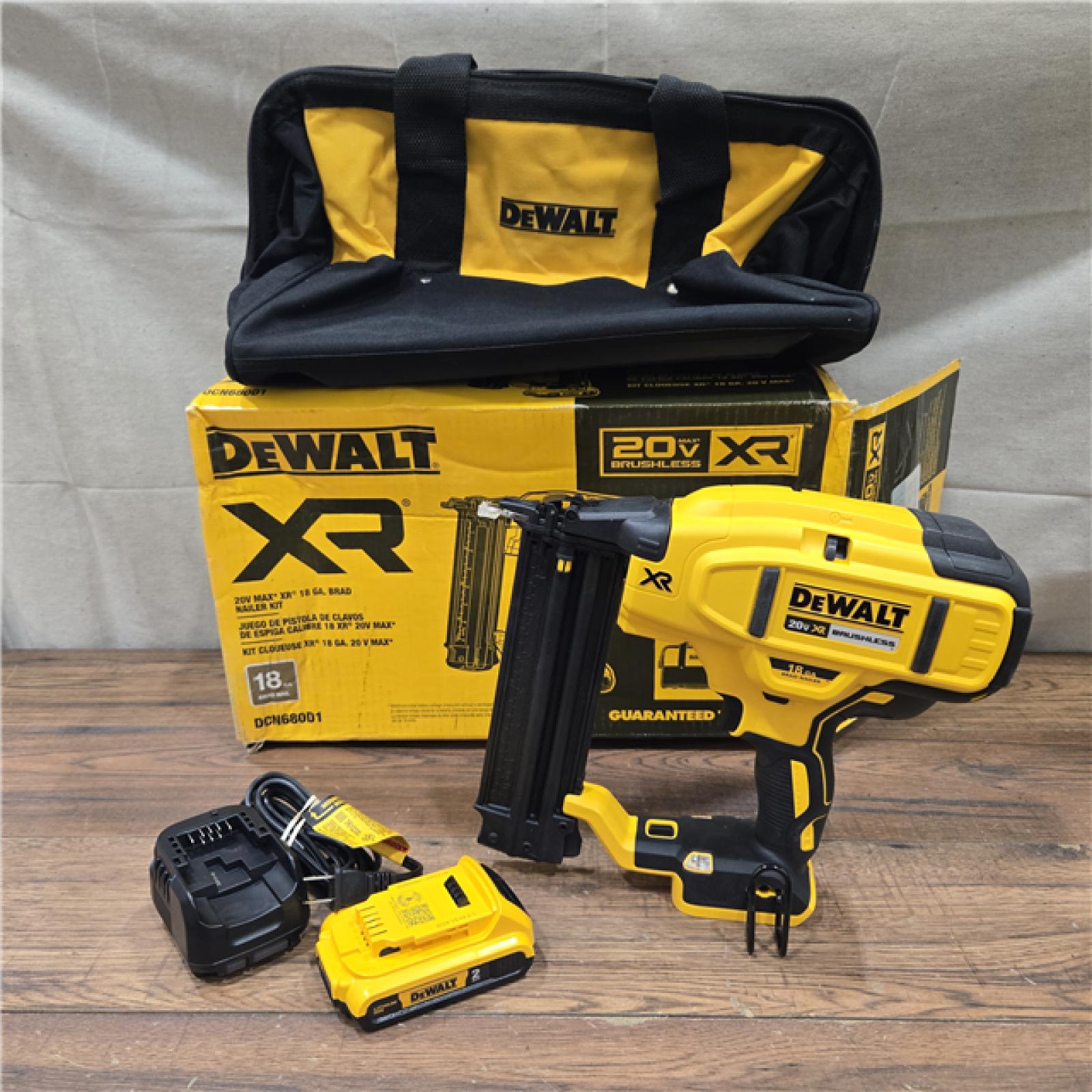 AS-IS DEWALT 20V MAX XR 18 Gauge Brad Nailer Kit