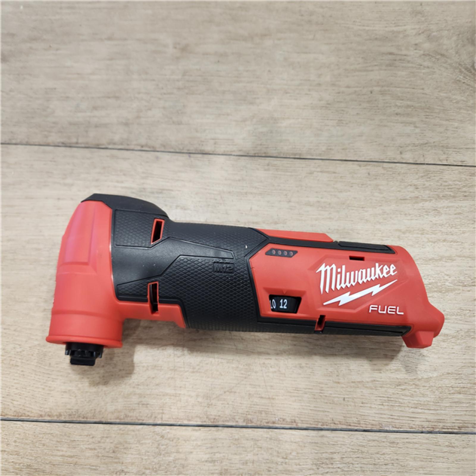 AS-IS- Milwaukee 12V Lithium-Ion Cordless Oscillating Multi-Tool (Tool-Only)