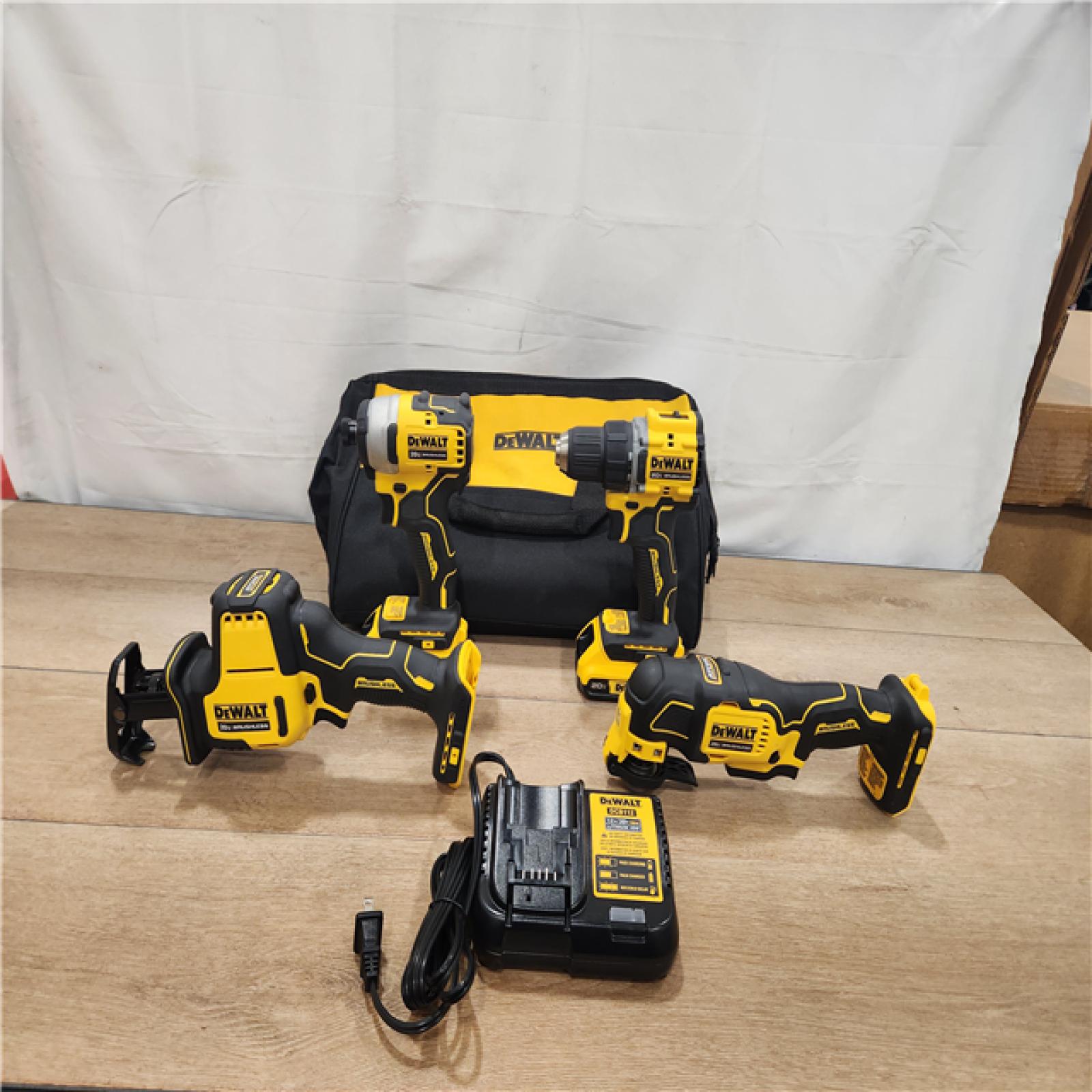 AS-IS- DeWalt 20V MAX ATOMIC Cordless Brushless 4-Tool Combo Kit
