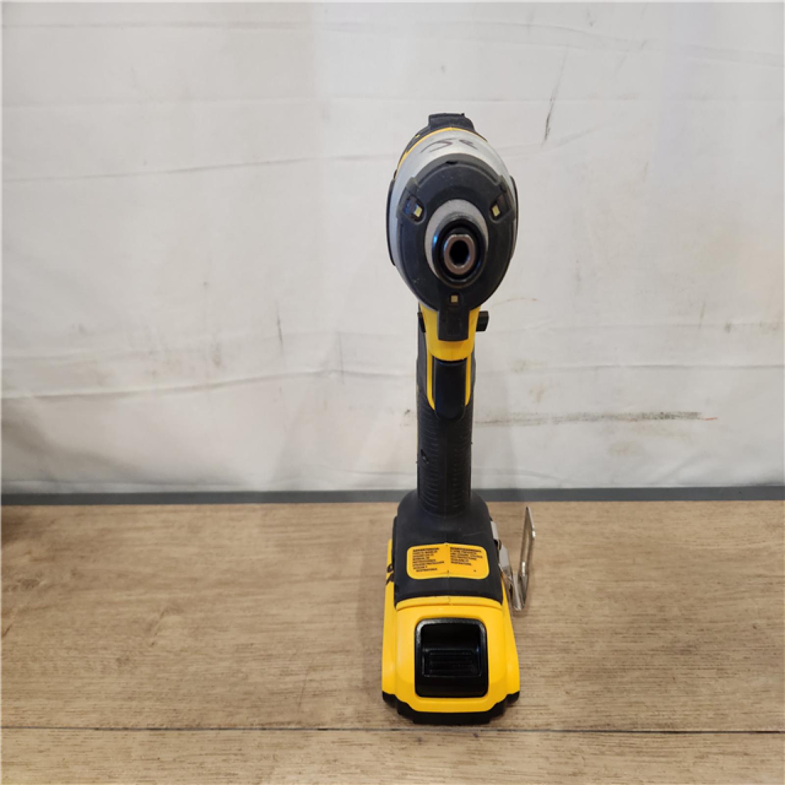 AS-IS- DEWALT ATOMIC 20V MAX* Brushless Cordless Compact 1/4 in. Impact Driver Kit