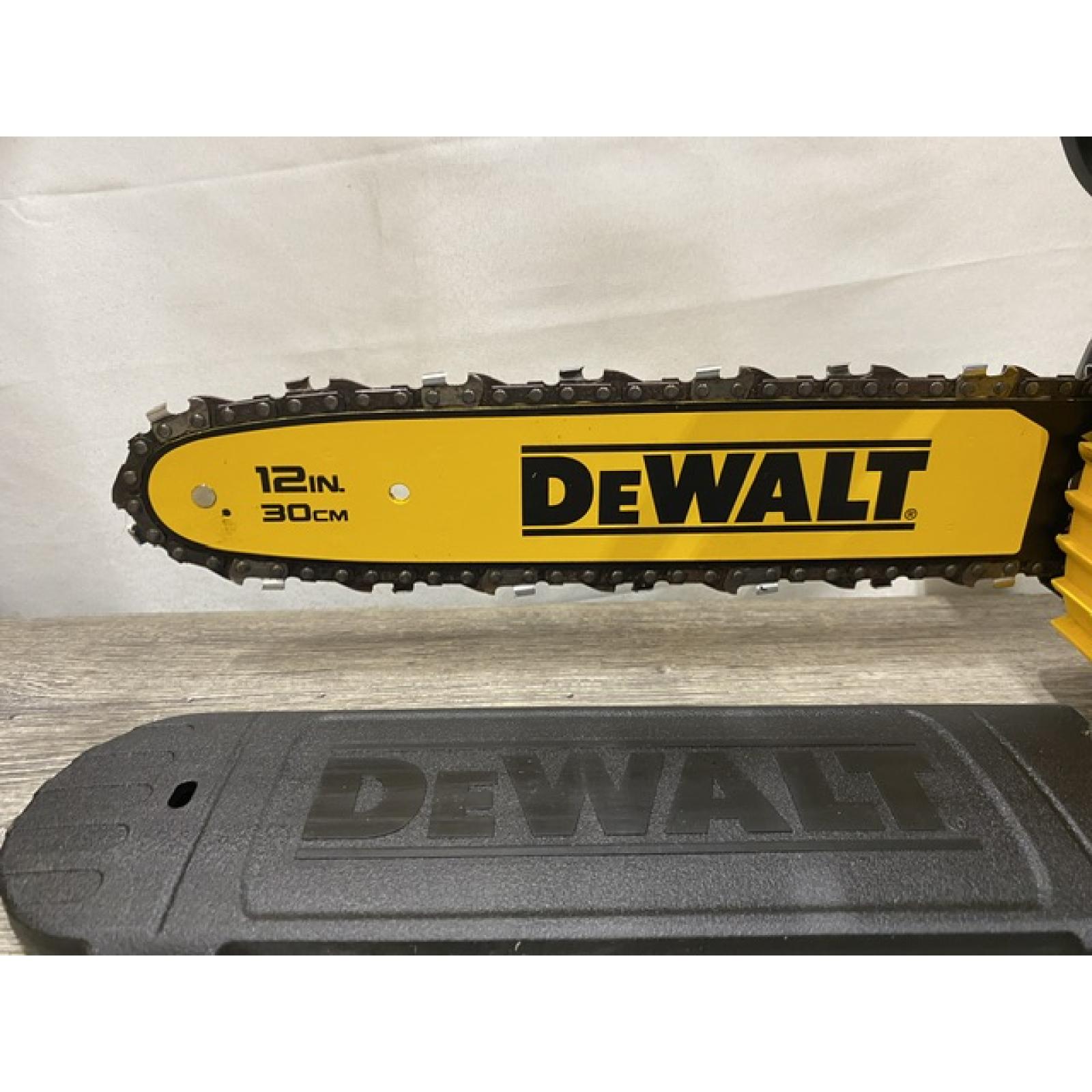 AS-IS DEWALT 20V MAX Compact 12 Brushless Cordless Chainsaw Kit