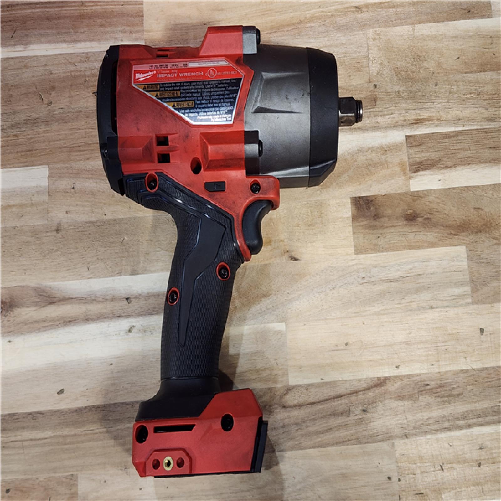 HOUSTON LOCATION - AS-IS Milwaukee FUEL 18V Lithium-Ion Brushless Cordless 1/2 in. Impact Wrench w/Friction Ring Kit