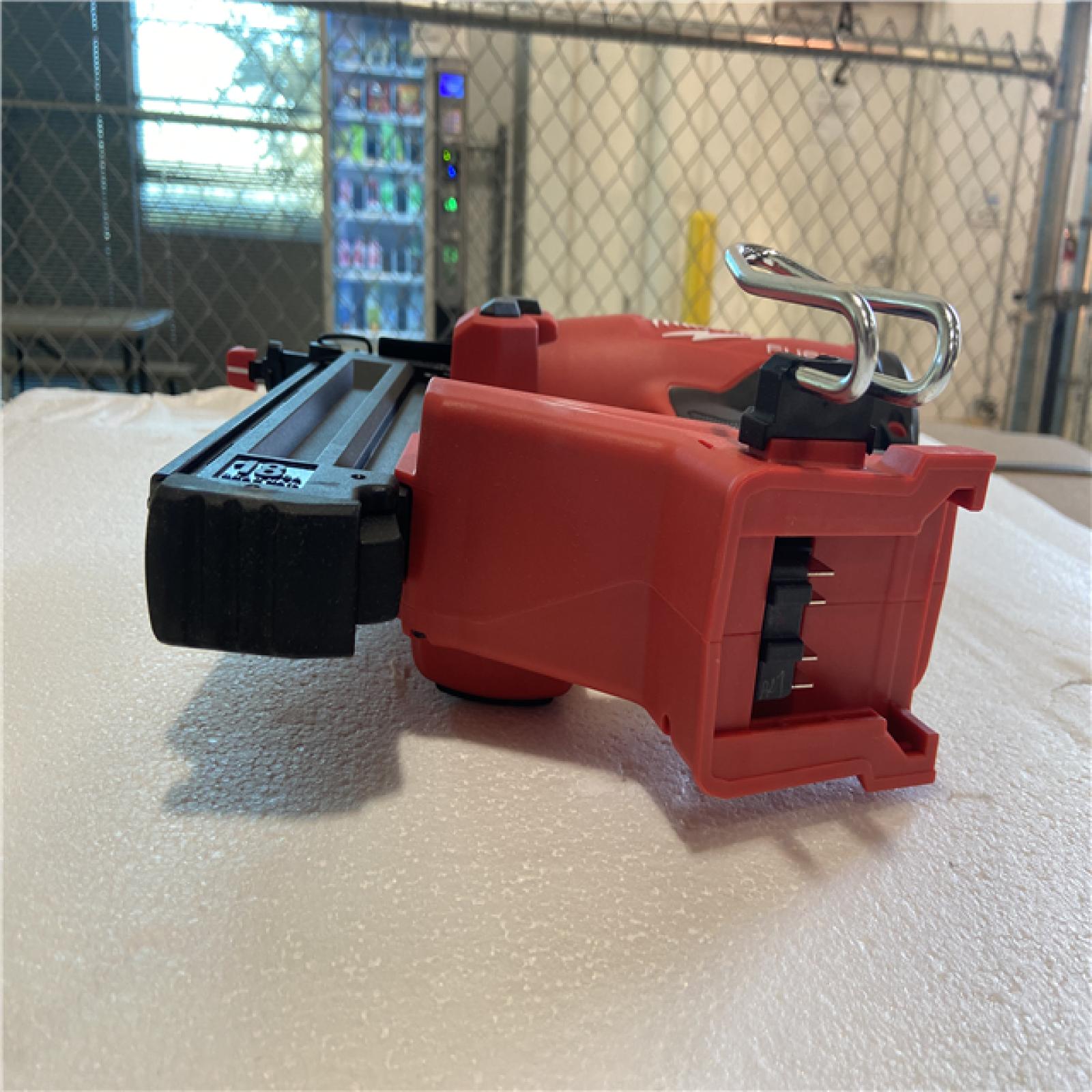 AS-IS -Milwaukee M18 FUEL 18 Gauge Brad Nailer (TOOL ONLY)