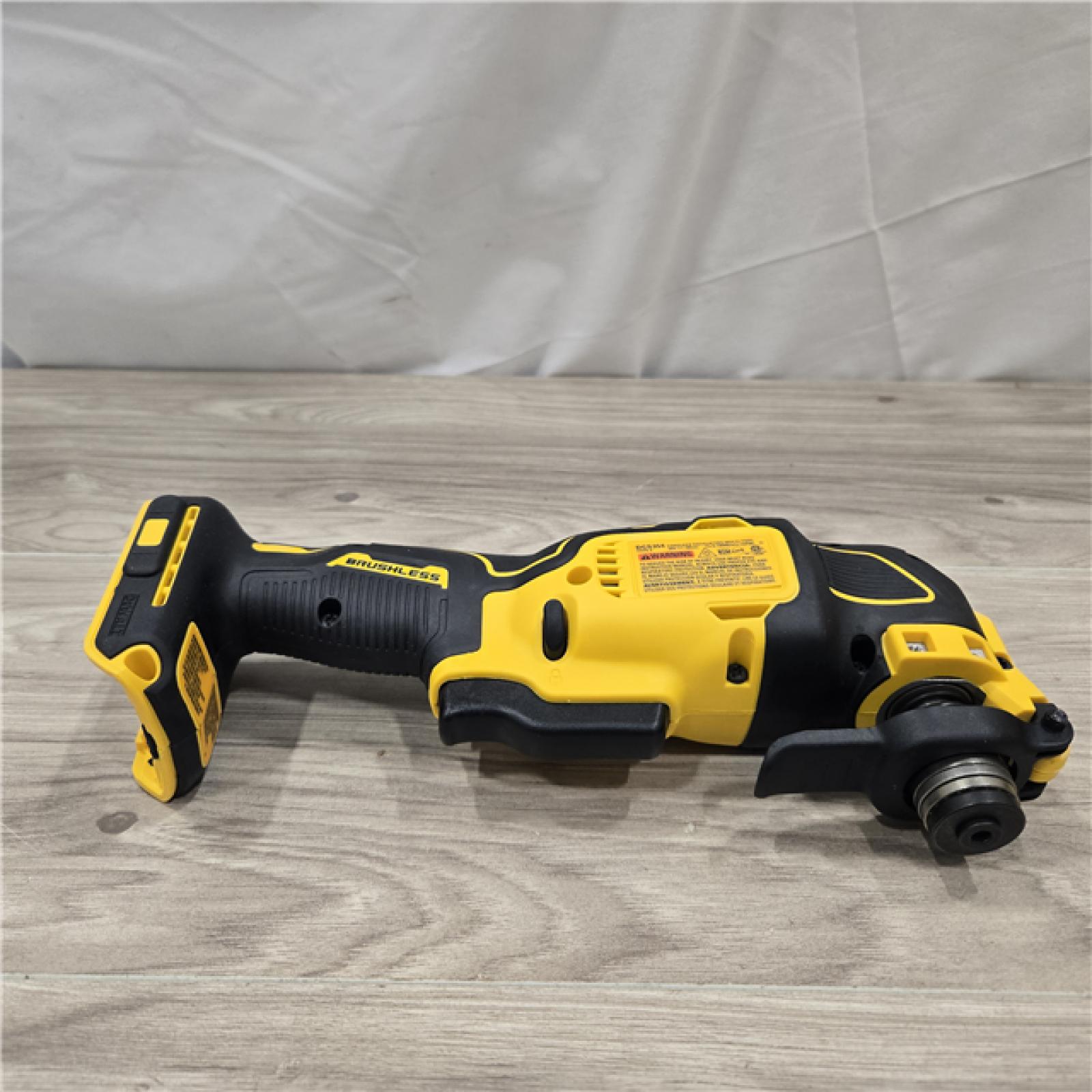 AS-IS DEWALT ATOMIC 20V MAX Cordless Oscillating Multi Tool (Tool Only)
