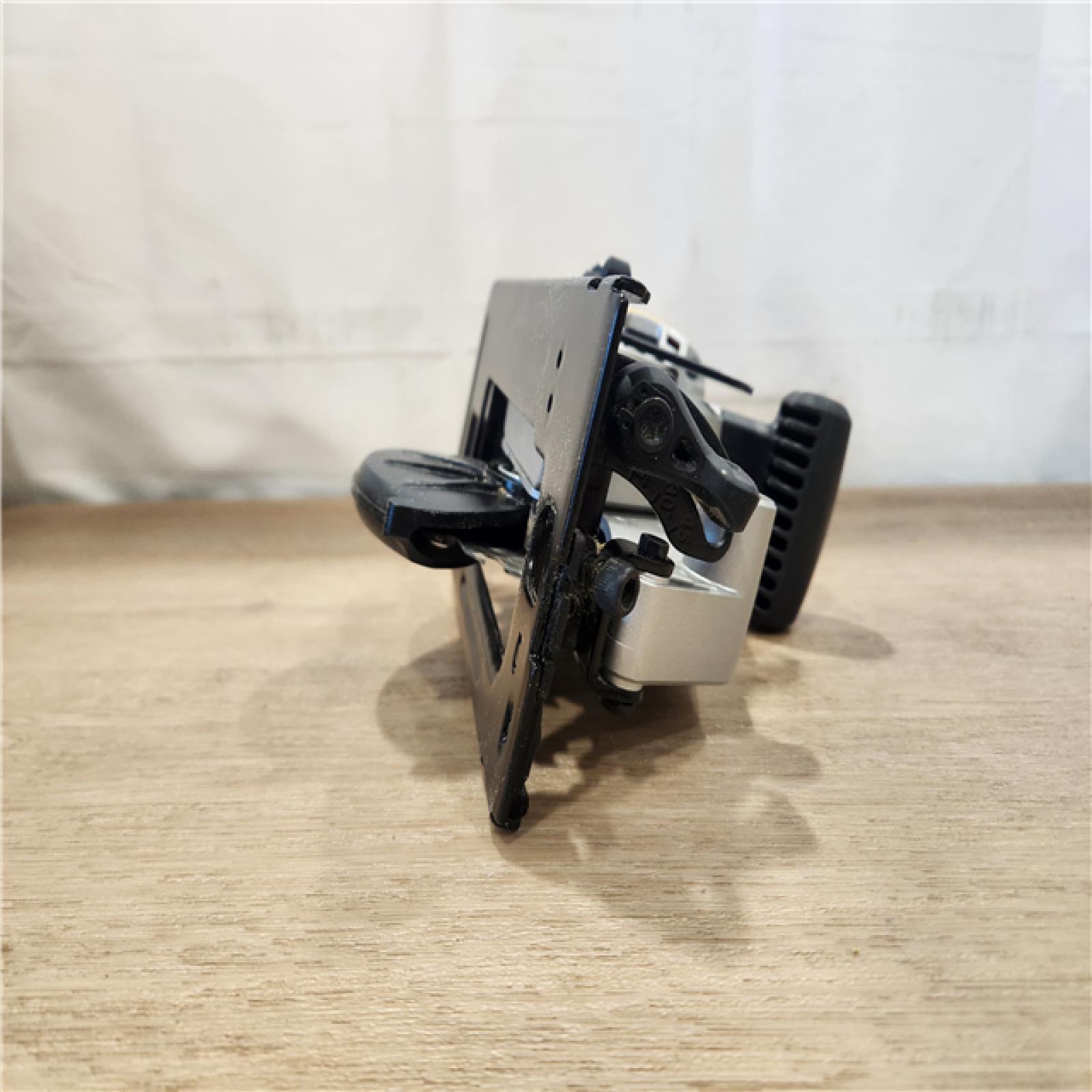 AS-IS- DEWALT ATOMIC 20V MAX Cordless Brushless 4-1/2 in. Circular Saw (Tool Only)