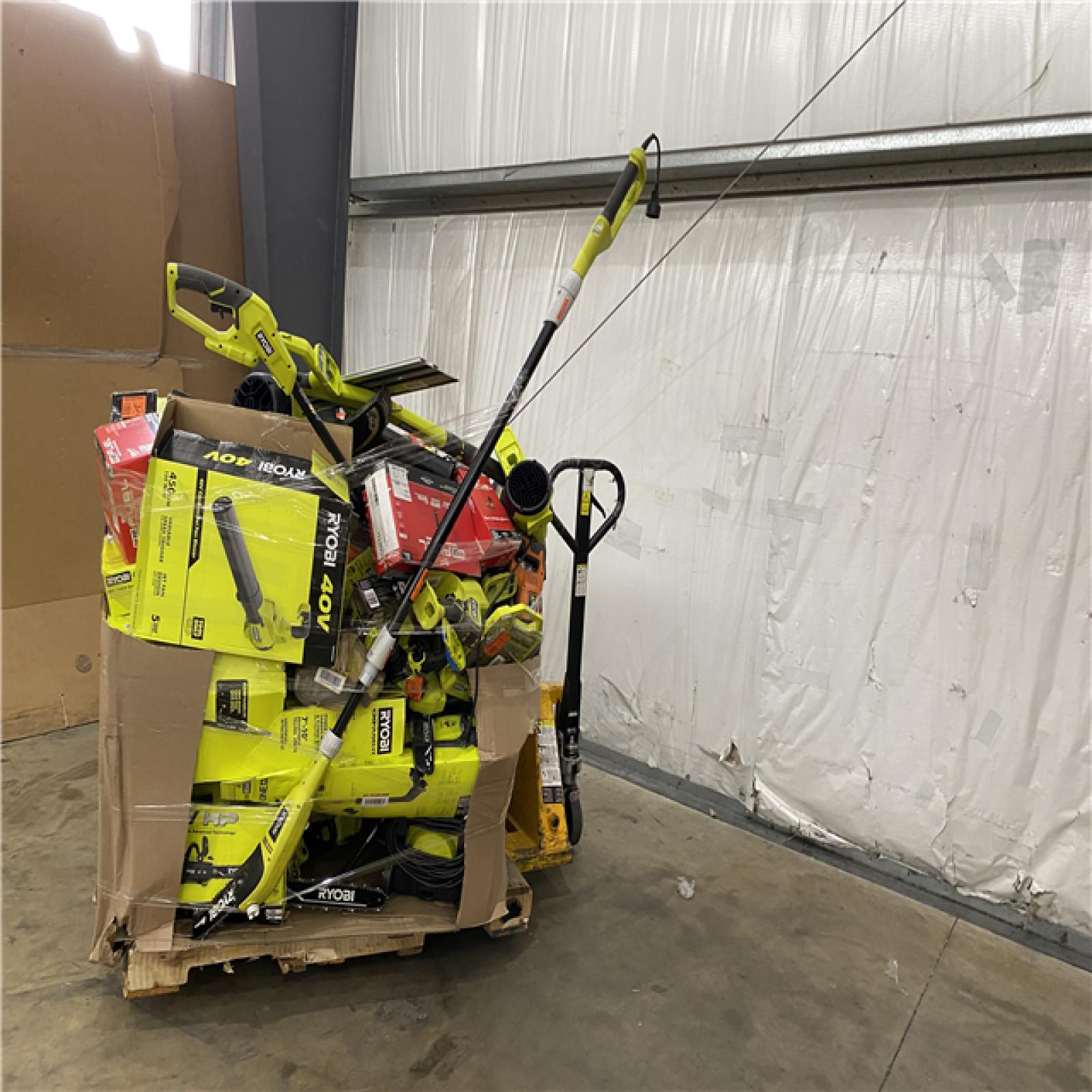 Houston Location AS IS - Tool Pallet