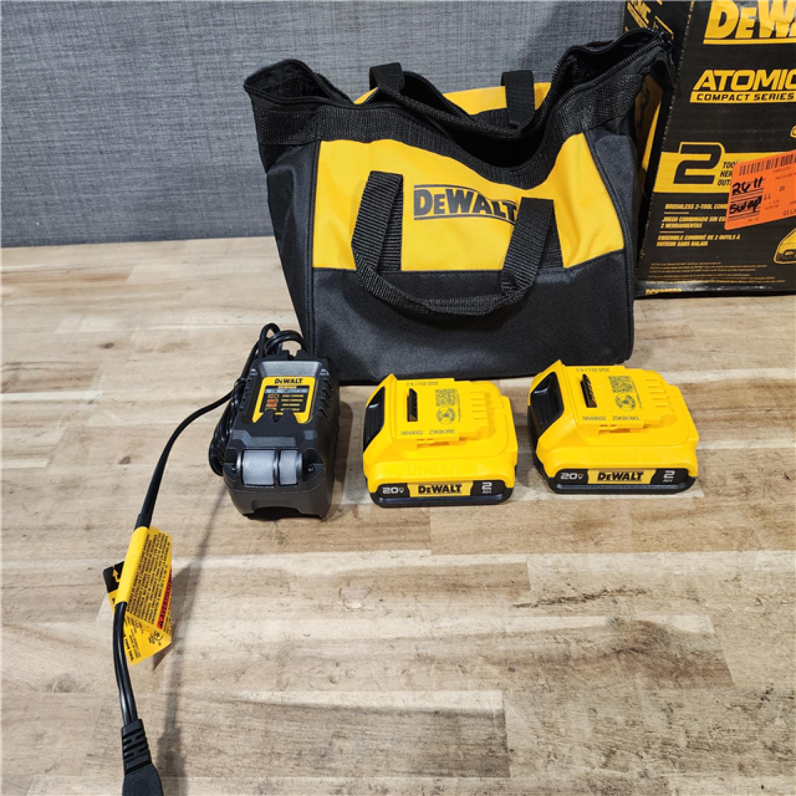 HOUSTON LOCATION - AS-IS DEWALT ATOMIC 20-Volt MAX Lithium-Ion Cordless Combo Kit