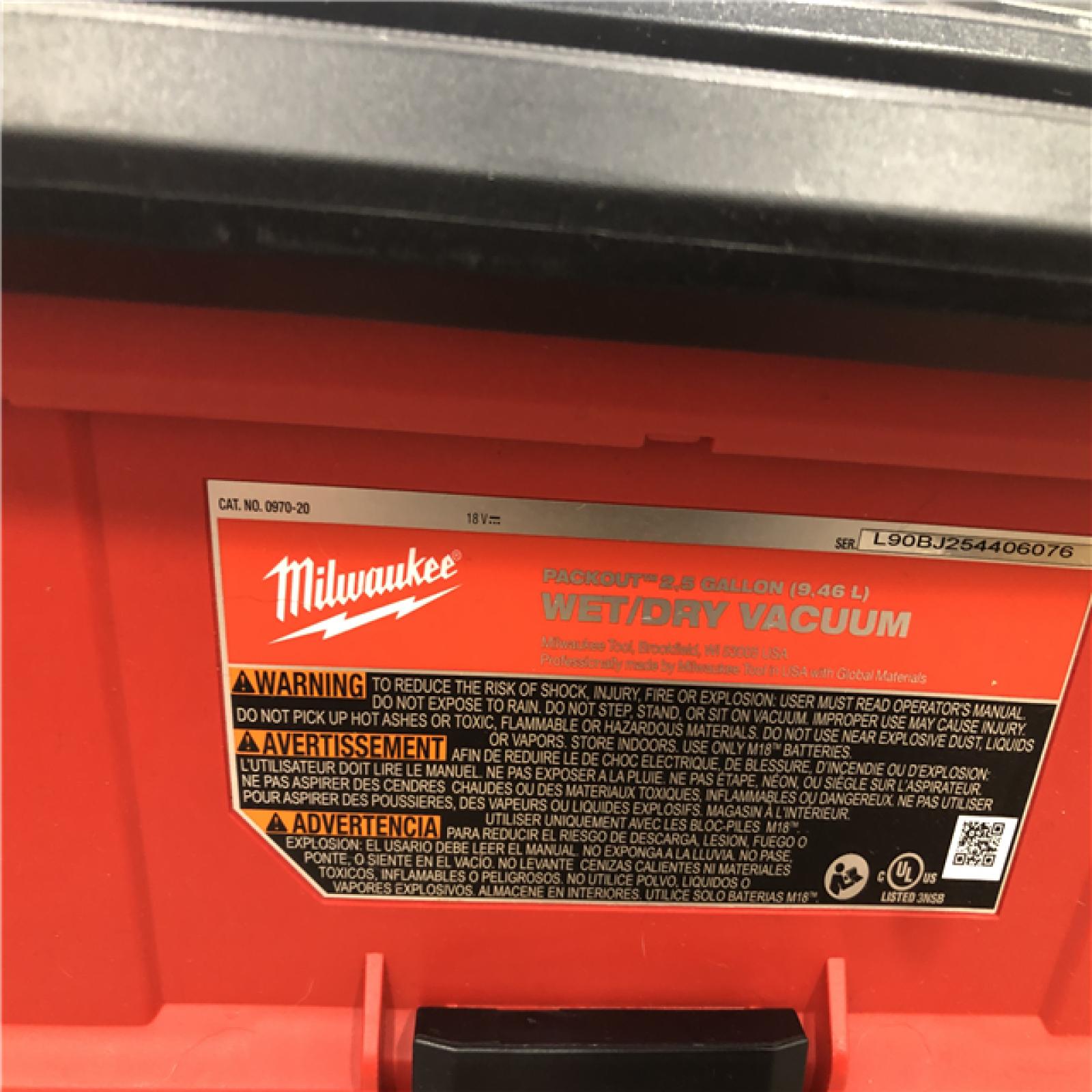 AS-IS Milwaukee FUEL PACKOUT 18-Volt Lithium-Ion Cordless 2.5 Gal. Wet/Dry Vacuum (Vacuum-Only)