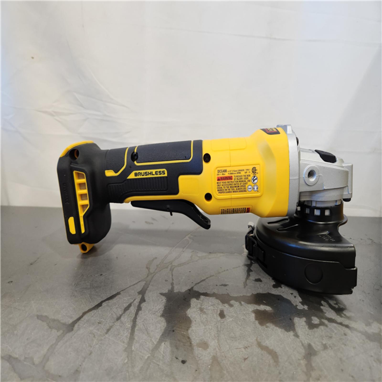 AS-IS- DeWalt 20V MAX Cordless 4-1/2 in. Angle Grinder with Brake Tool Only
