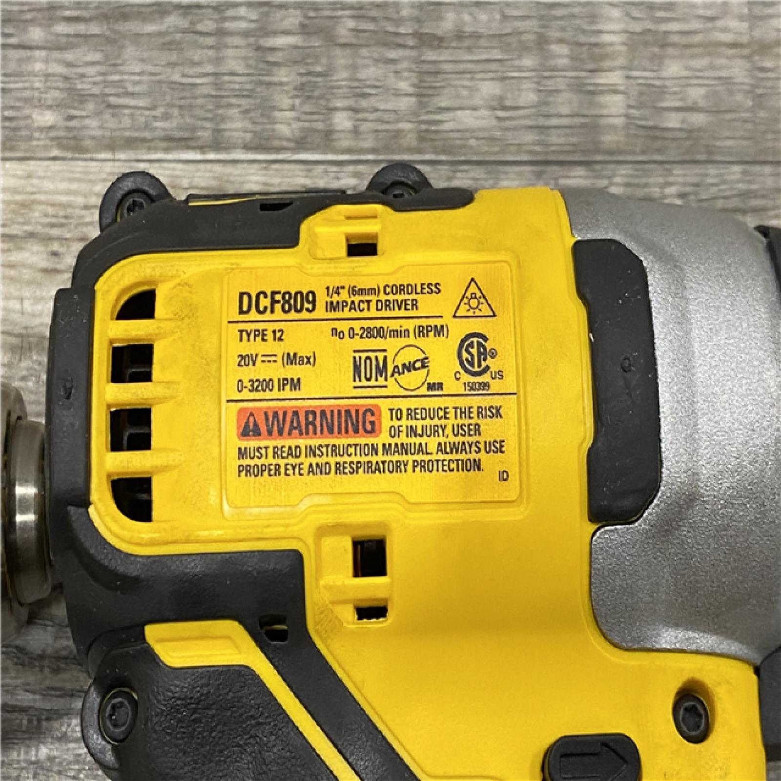 AS-IS DEWALT ATOMIC 20-Volt MAX Lithium-Ion Cordless Combo Kit