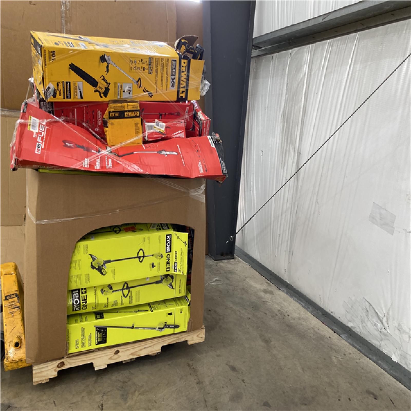 Houston Location AS IS - Tool Pallet
