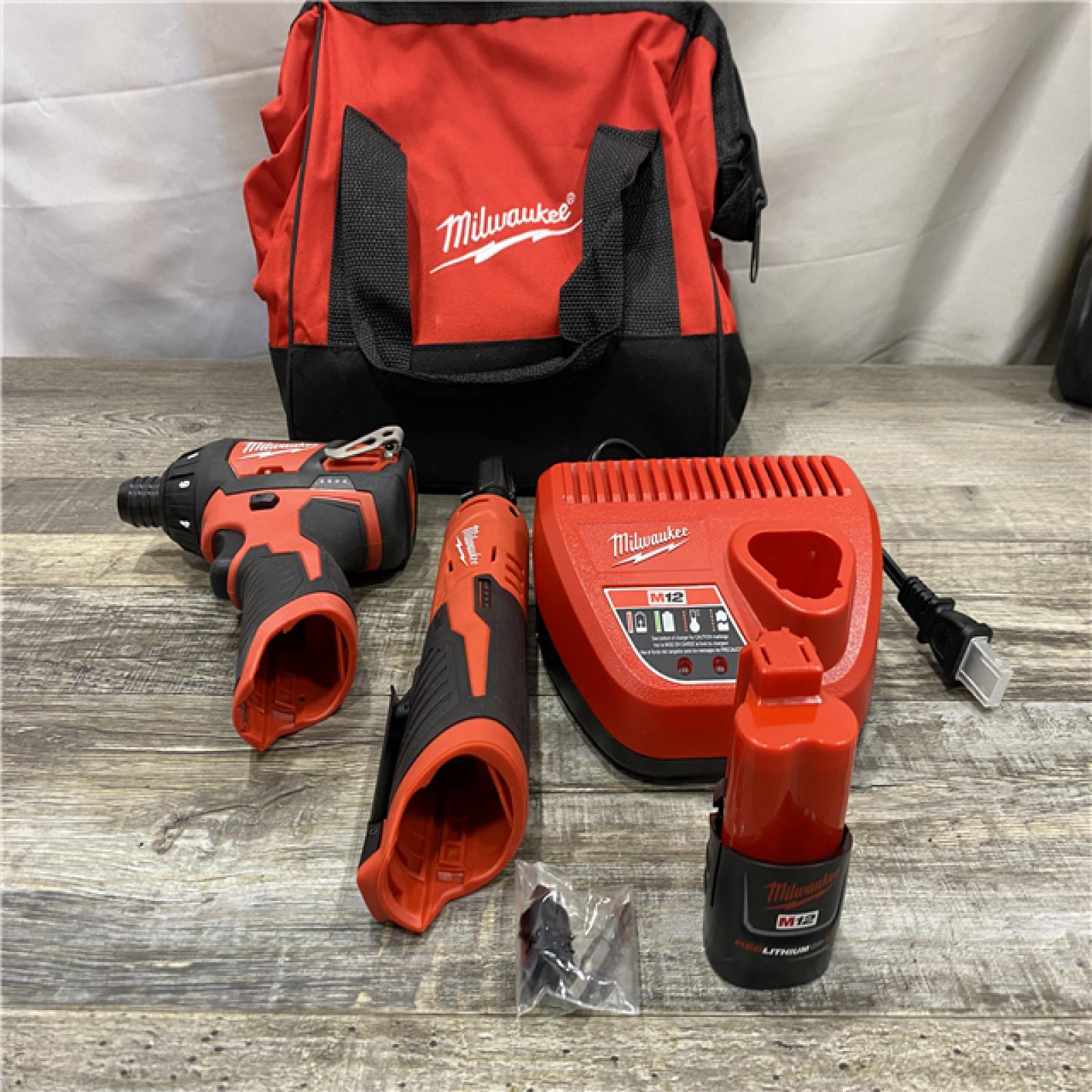 AS-IS Milwaukee 12V Lithium-Ion Cordless 3/8 in. Ratchet and Screwdriver Combo Kit