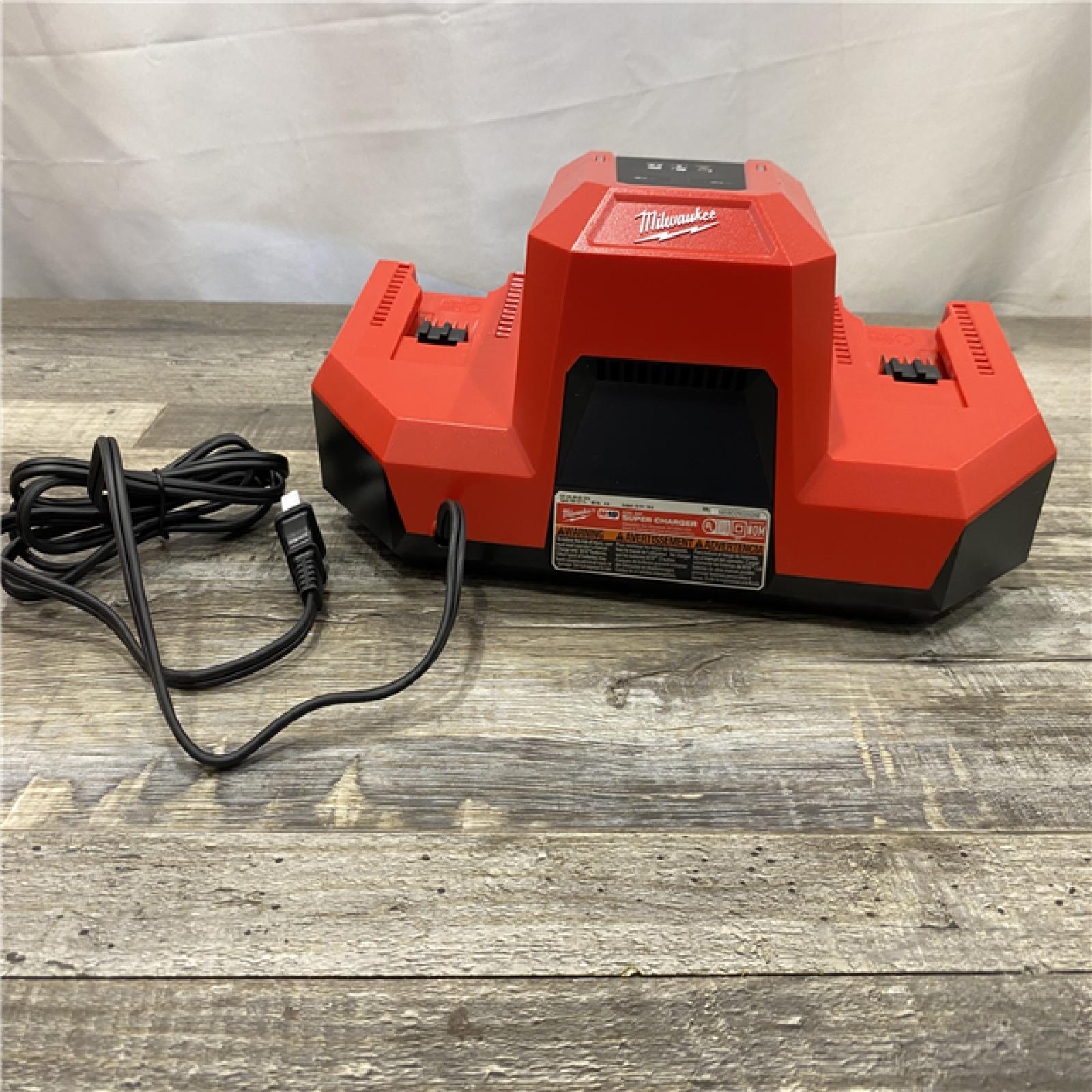 AS-IS Milwaukee 18V Dual Bay Simultaneous Super Charger