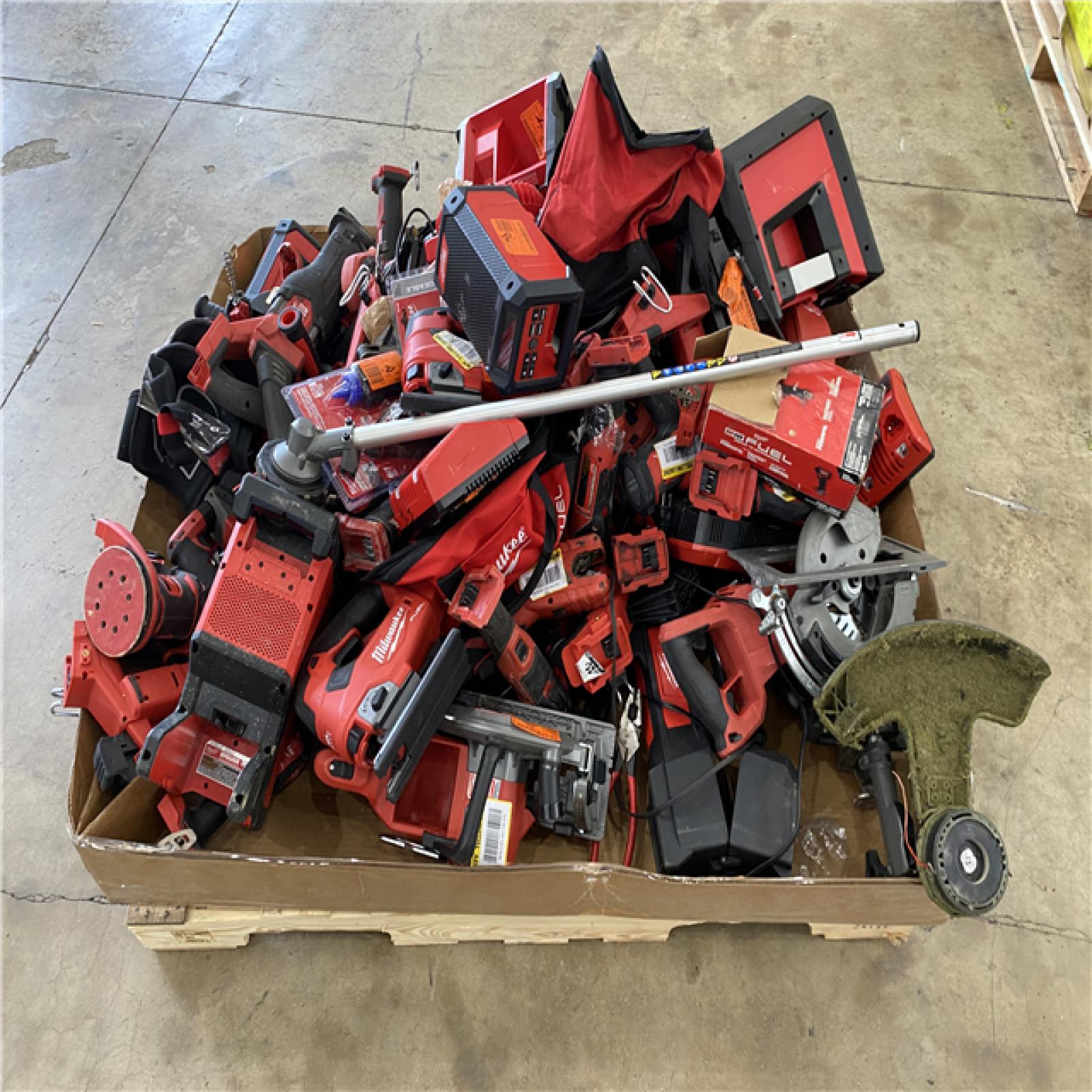 Houston Location AS IS - Tool Pallet