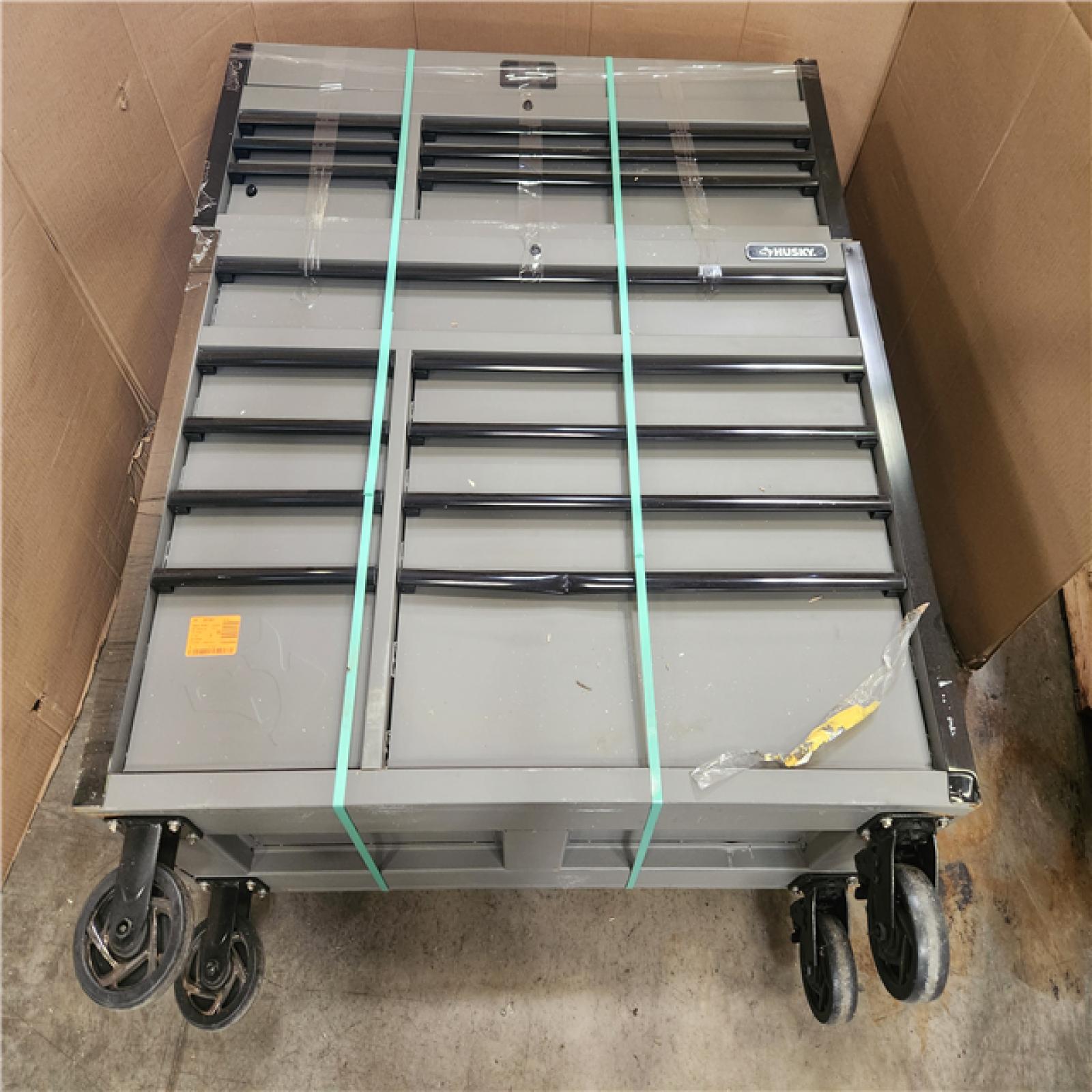 Phoenix Husky Tool Storage 52 in. W Heavy Duty Matte Gray Tool Chest Combo